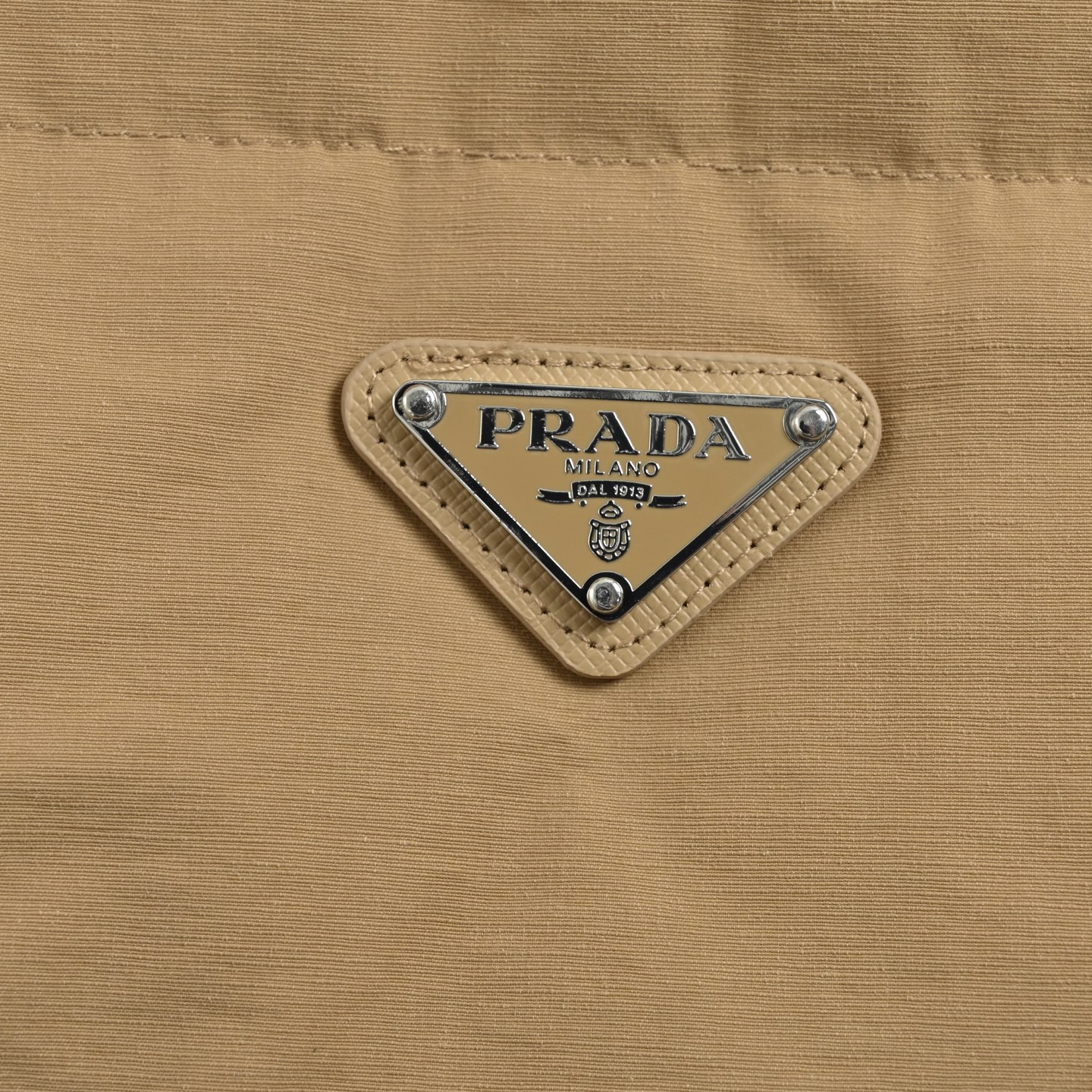 Prada/普拉达 三角标双口袋羽绒马甲