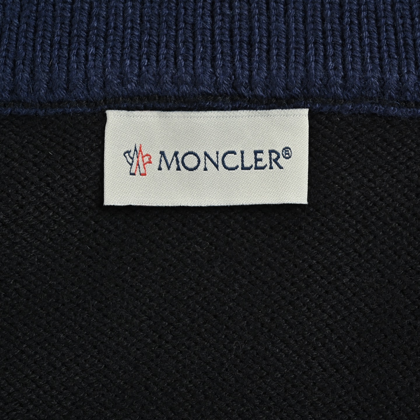 Moncler/蒙口 绗缝毛织拼接立领羽绒服