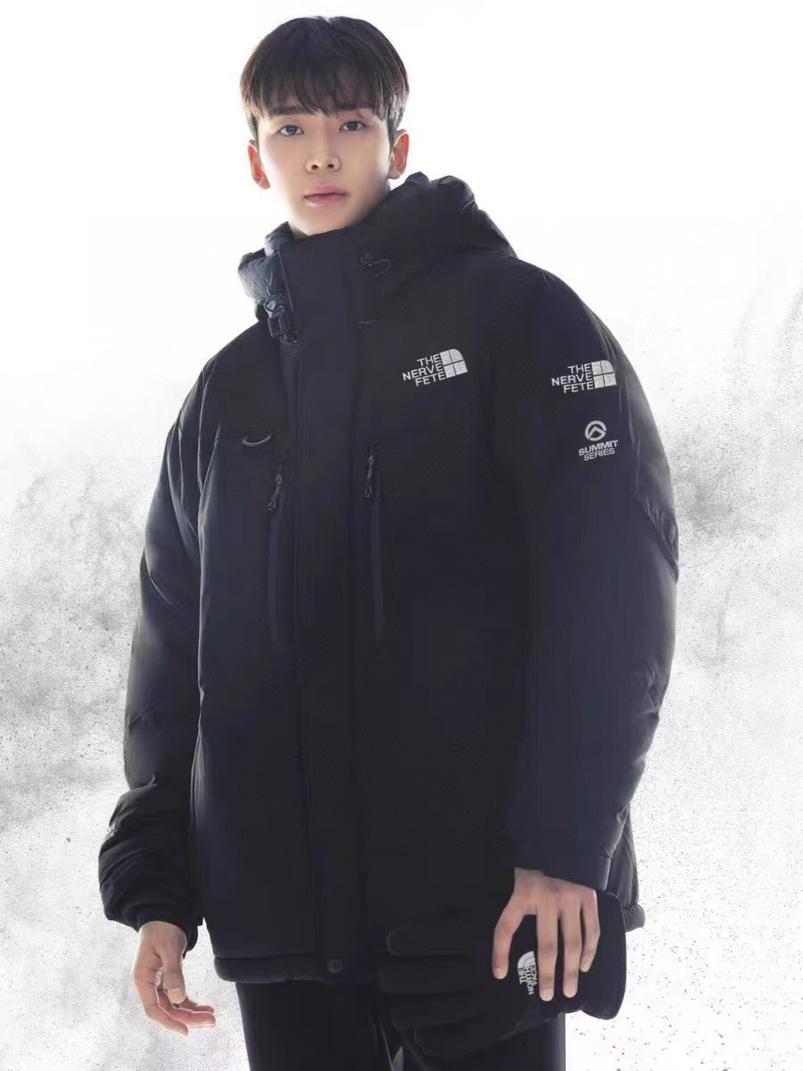 #The North Face/北面 巅峰喜马拉雅登山系列连帽羽绒服上身效果