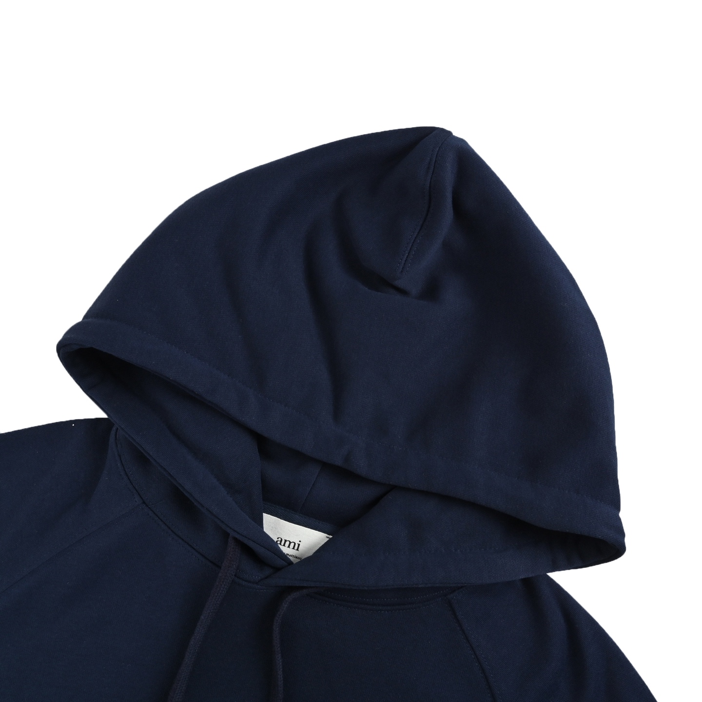 本地自取:💰220
Ami 爱心钩针刺绣连帽卫衣
抛开一切乱七八糟的话术 我们直接来到商品参数:
✅ 380g定制粗糙手感面料
✅正确同色定染帽绳 搭配正确2孔吊钟 帽绳克重800g高密度纯棉 市面的帽绳只有200g左右 高品质的卫衣一大细节就是看帽绳 区别市面低货low货
✅螺纹采用500g高克重重磅纯棉螺纹 同缸同色定织定染 与面料无色差 机洗水洗不易变形
✅绣花采用正确立体毛巾绣 形状正确 区别市面平面平绣版本
✅织带采用定染高密高厚度V型织带 对标官网
✅吊牌侧面悬挂 官网正确版本 2025版两张水洗唛 区别市面3张4张的乱贴错误版本
✅版型遵照官网 全球购上架无压力
✅正确12c高克重包装
Size:S-XL
颜色:黑色 藏青 杏色 杏红