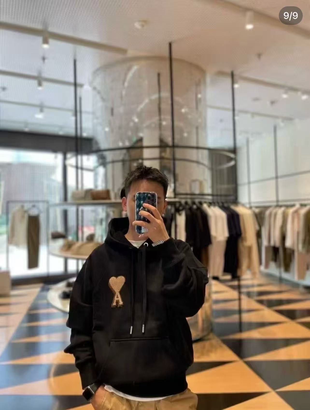 #Ami 重影爱心毛巾绣连帽卫衣上身效果