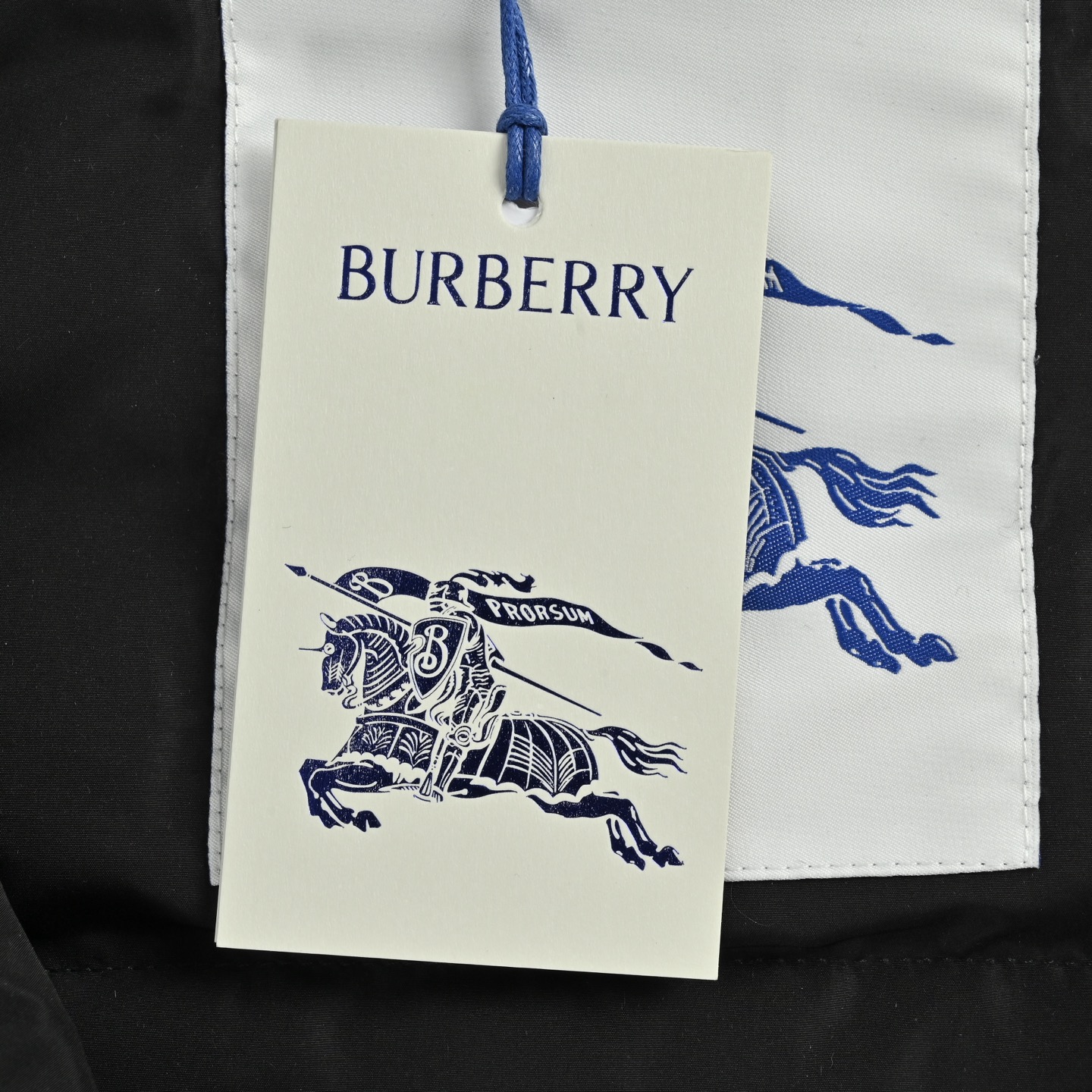 Burberry/巴宝莉 皮章口袋翻领羽绒服