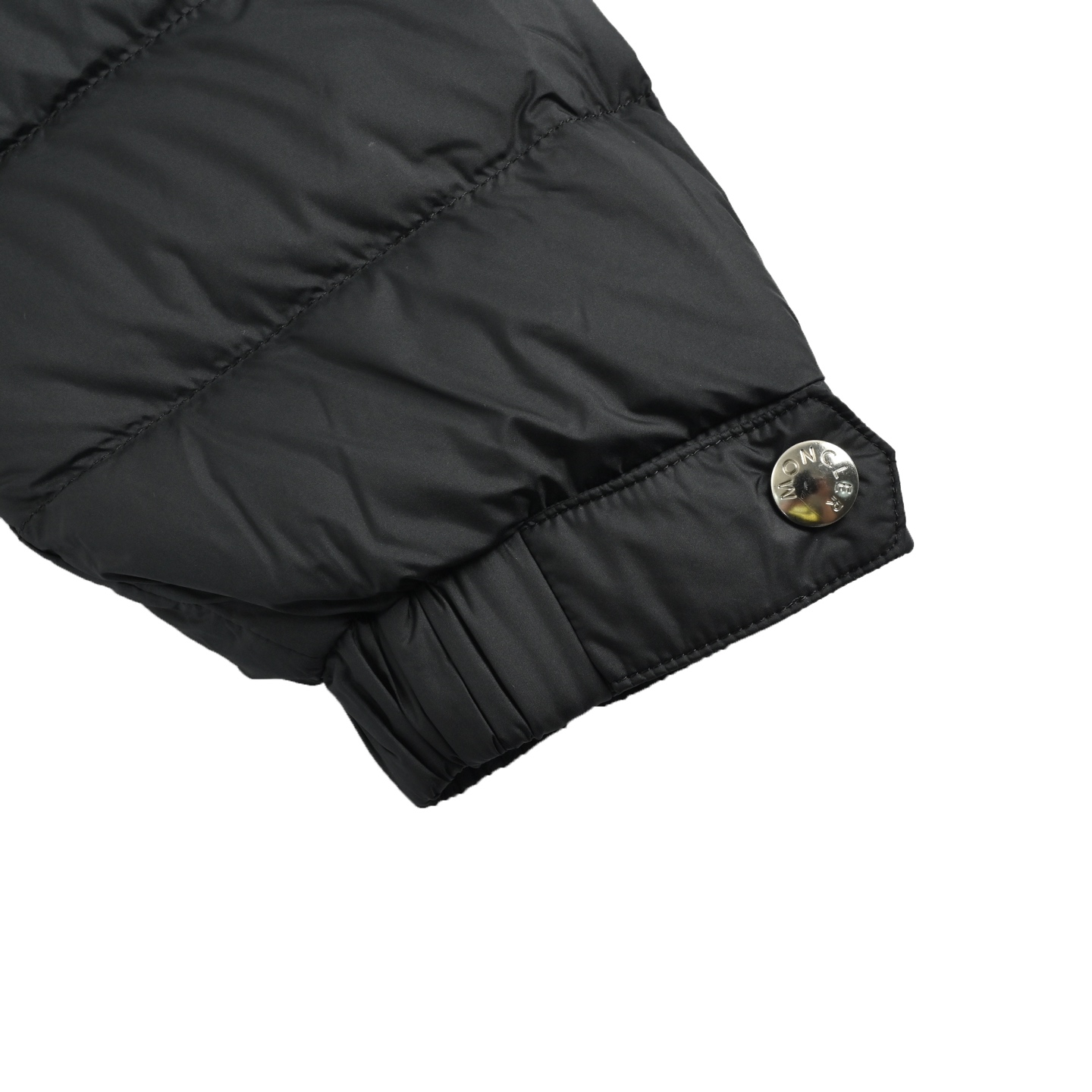 Moncler/蒙口 25Fw 黑标皮拉链立领羽绒服