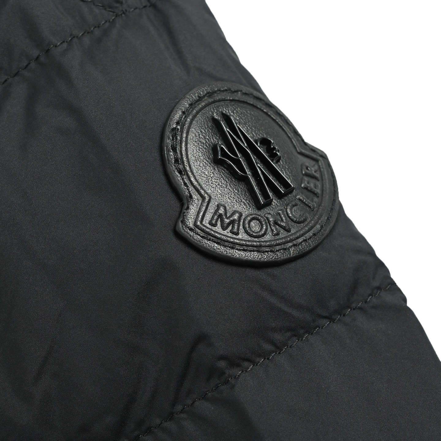 Moncler/蒙口 25Fw 黑标皮拉链立领羽绒服