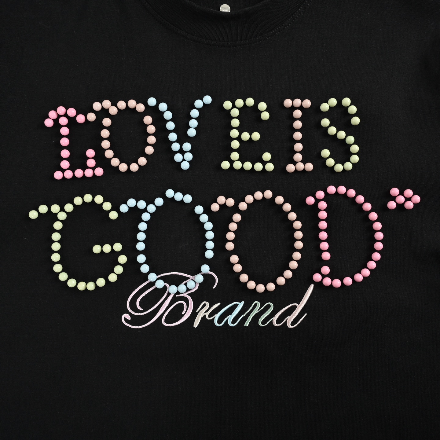 Good Brand 25Fw 马卡龙彩色珍珠烤瓷字母长袖T恤 黑色 白色