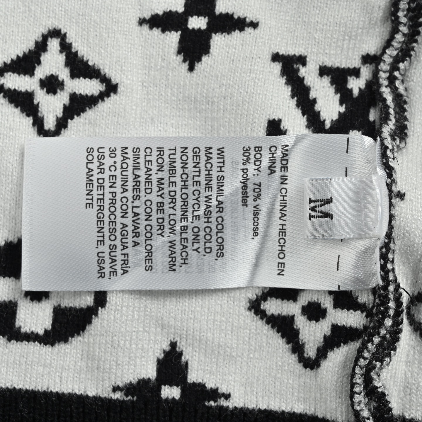 Louis Vuitton/路易威登 满印老花提花渐变毛衣