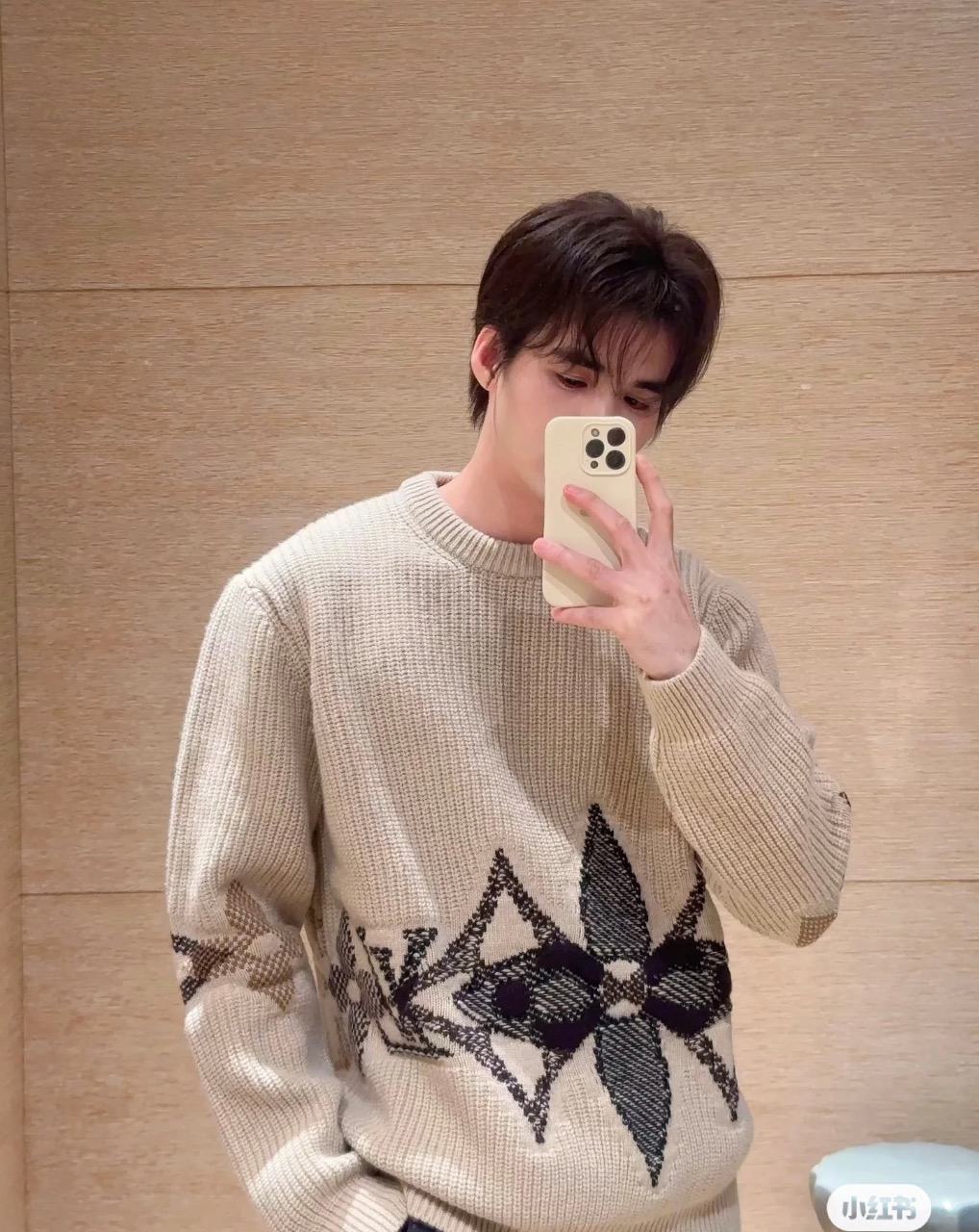 #Louis Vuitton/路易威登 25Fw 滑雪系列老花提花圆领毛衣上身效果