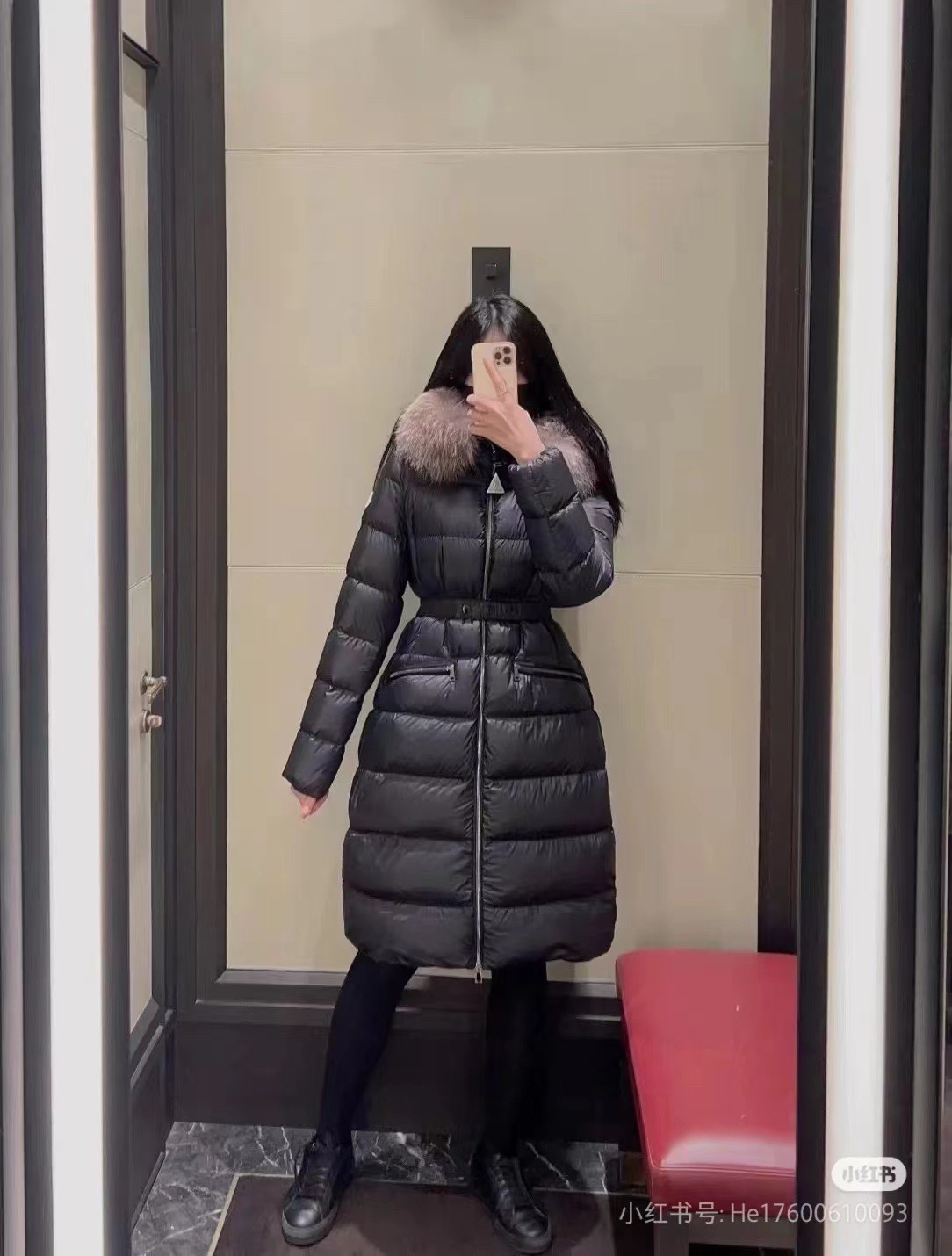#Moncler/蒙口 Hermifur毛领收腰长款羽绒服上身效果