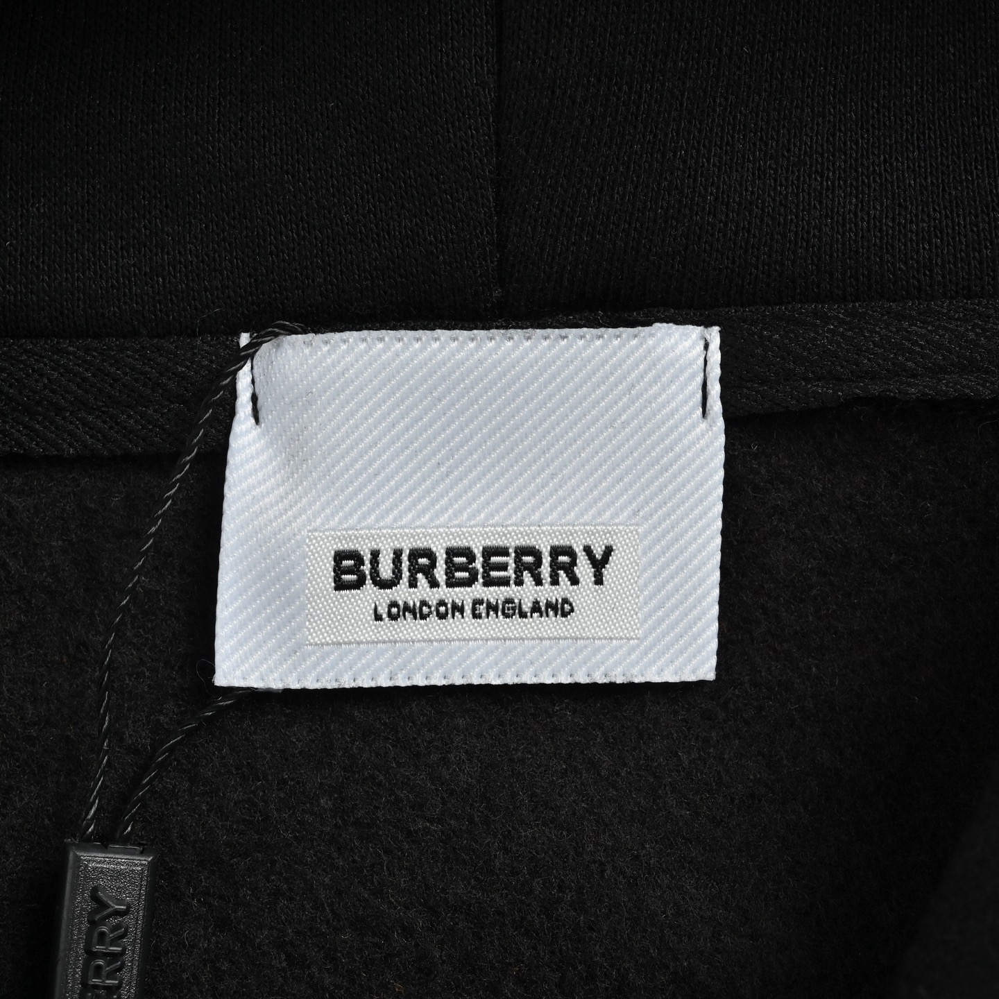 Burberry/巴宝莉 25Fw麦穗战马连帽卫衣