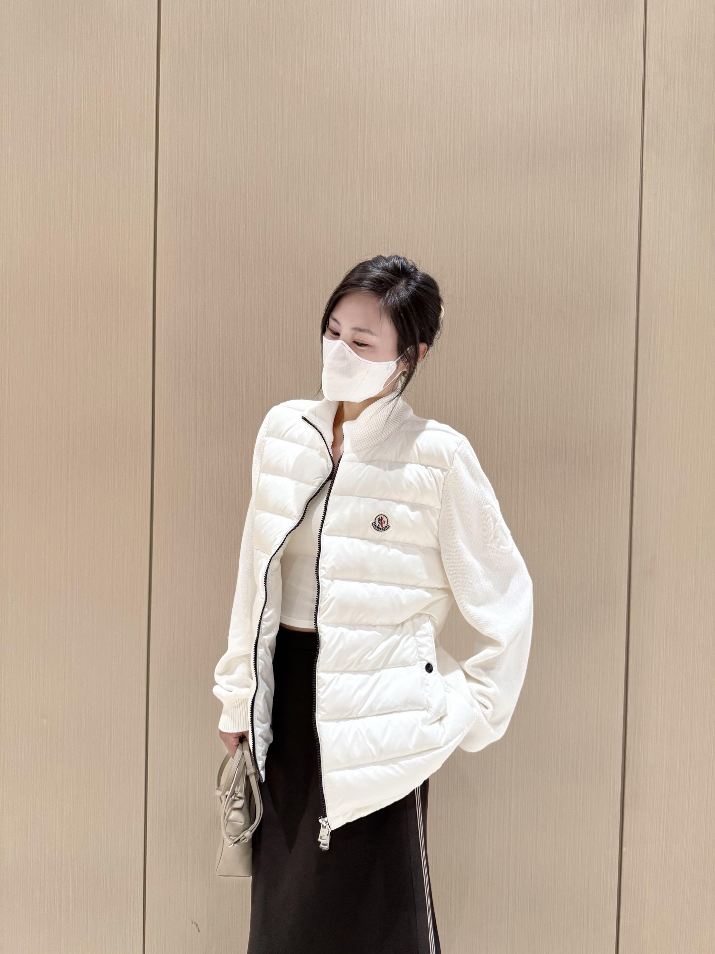 #Moncler/蒙口 针织拼接羽绒服上身效果