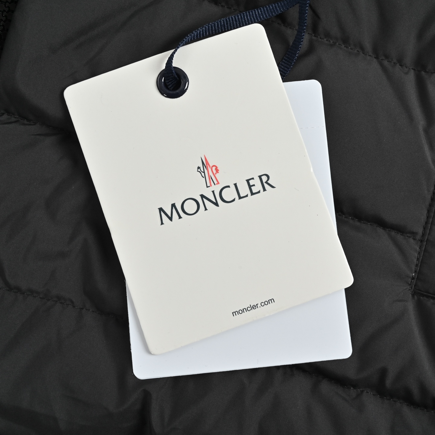 Moncler/蒙口 针织拼接羽绒服 Moncler这款针织拼接羽绒服