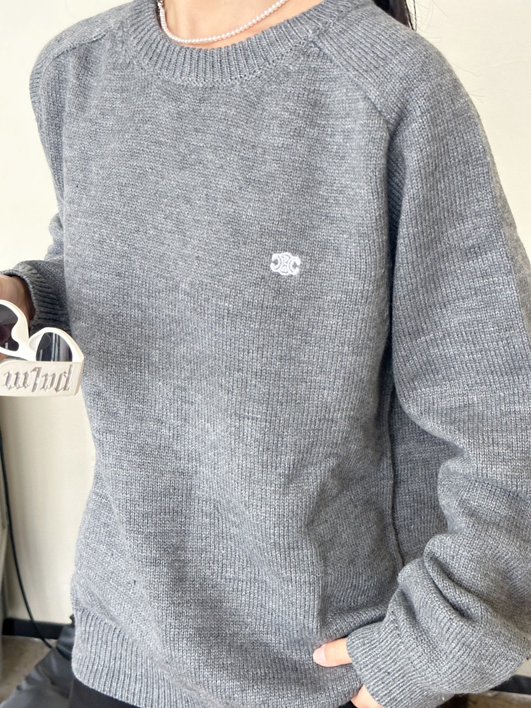 #Celine/赛琳 凯旋门后背字母毛巾绣毛衣上身效果