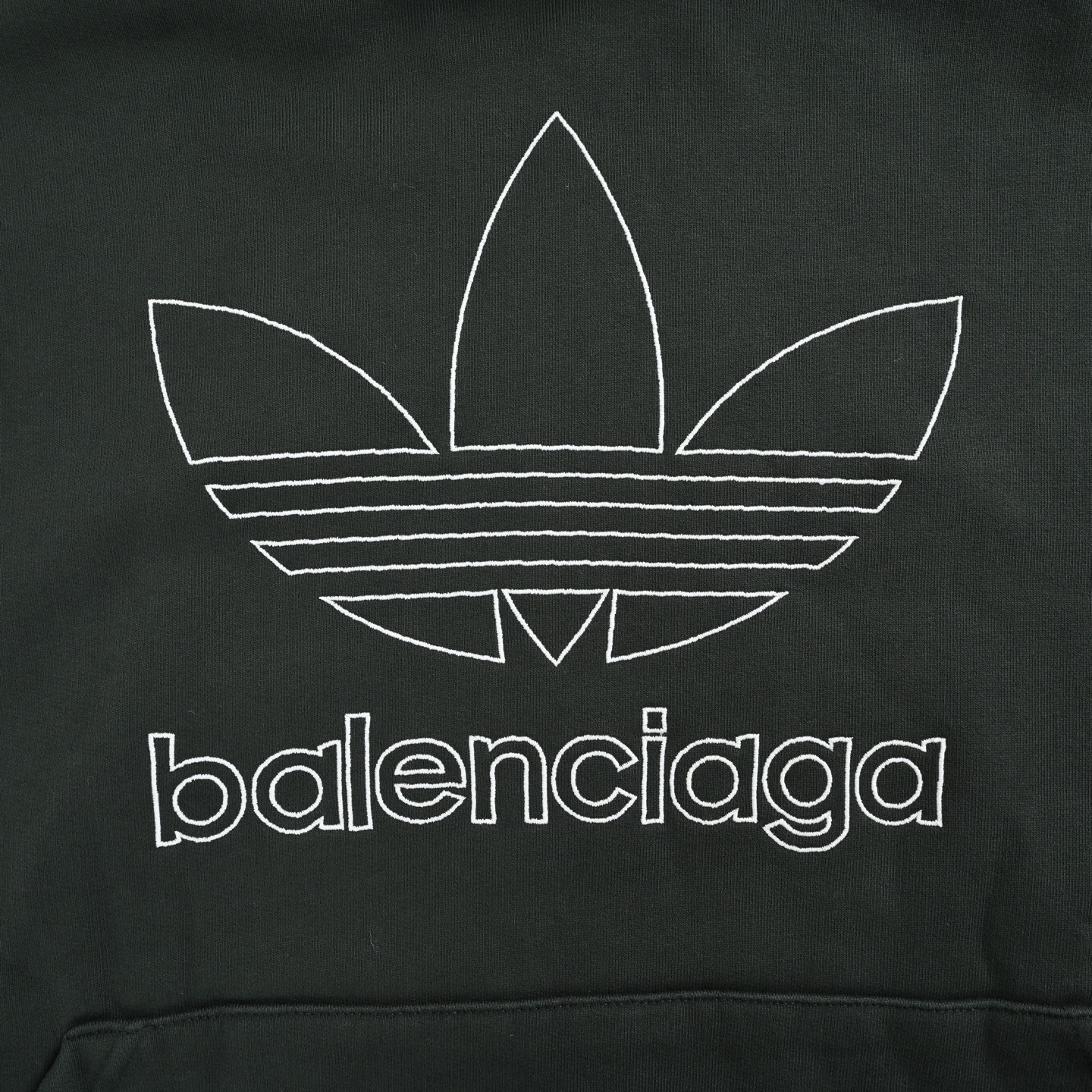 Balenciaga & Adidas 三叶草刺绣连帽卫衣