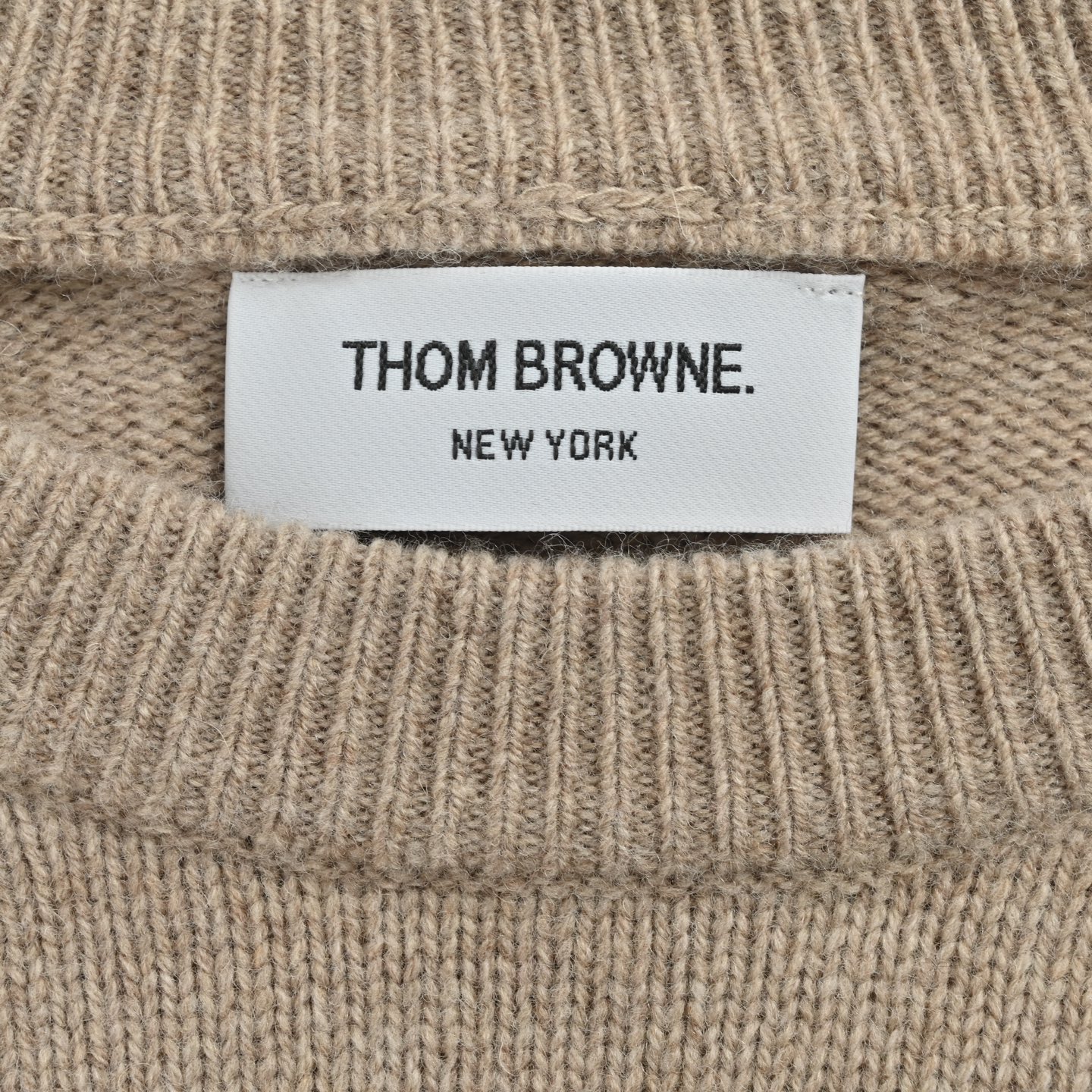 Thom Browne 25Fw K52卡其四杠圆领毛衣