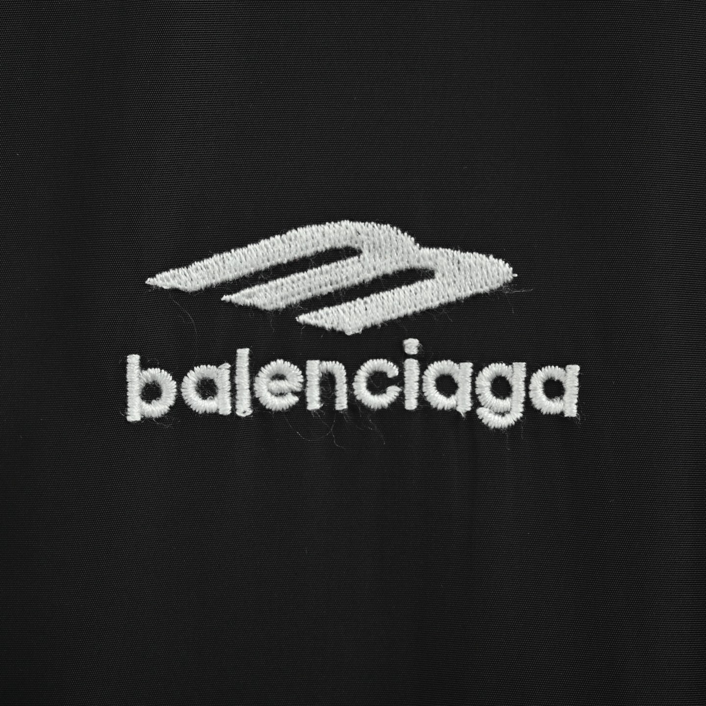 Balenciaga/巴黎世家 滑雪羊羔绒连帽冲锋衣