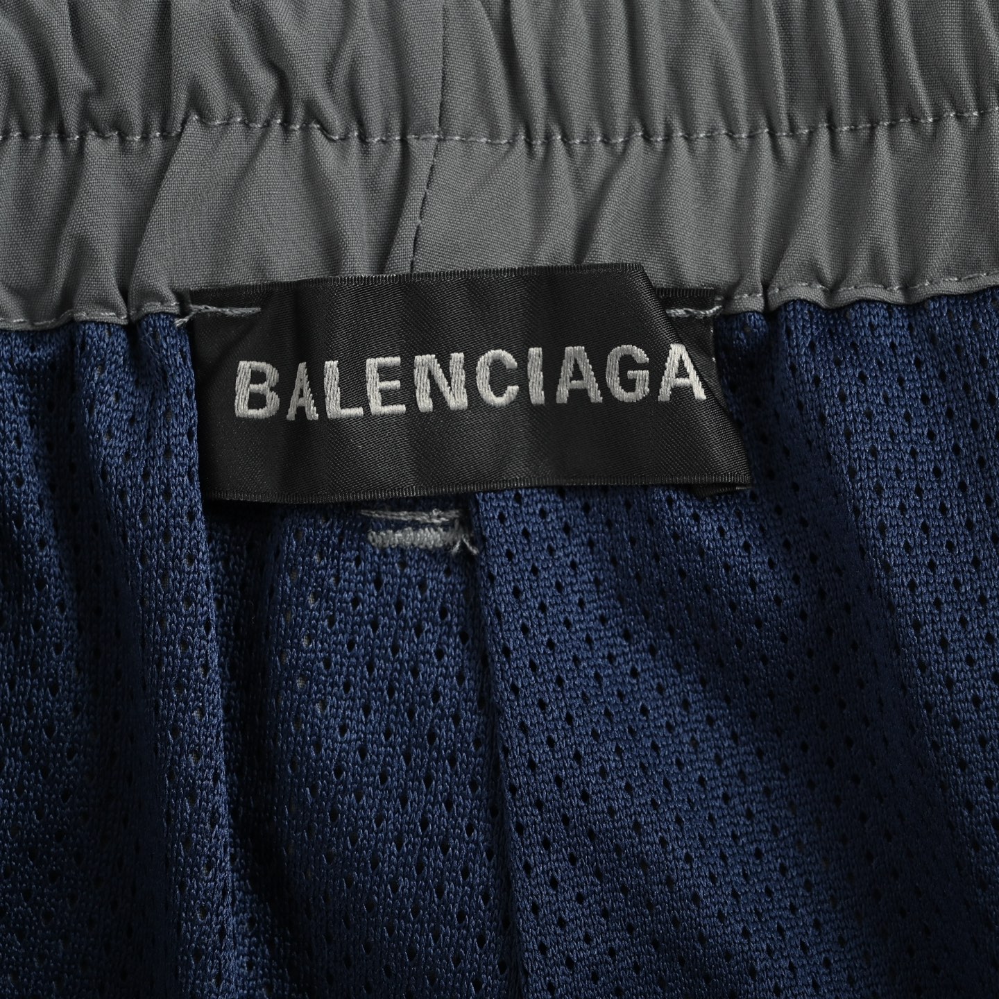 Balenciaga/巴黎世家 25Fw 做旧拼接长裤