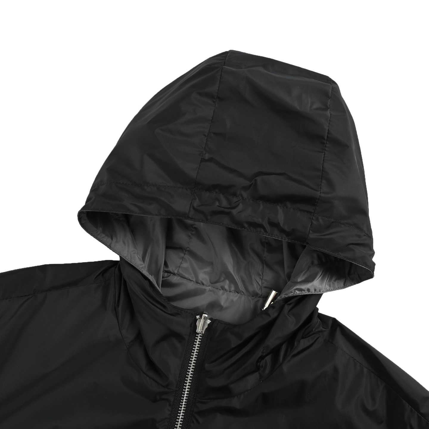 本地自取: 💰380
Prada/普拉达 三角标双面穿夹克外套
穿上简约干练的休闲双面外套,瞬间重回时髦霸气,又是活力满满的状态。史前最流行的拉链设计,面料全部需要定制,奢华感十足。修身的剪裁体现出我们完美的体型无论胖瘦都可以轻松驾驭。超百搭款式,不挑身材的款,适合不同年龄段穿着。高街实穿款,搭配利器,男女同款
Size:S-XL