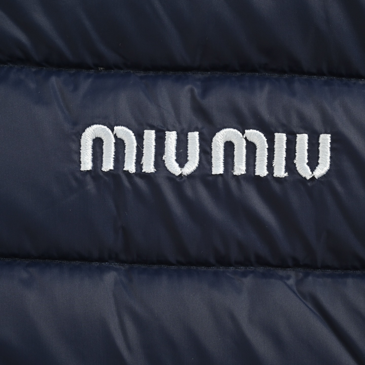Miu Miu/缪缪 字母绣排骨羽绒马甲