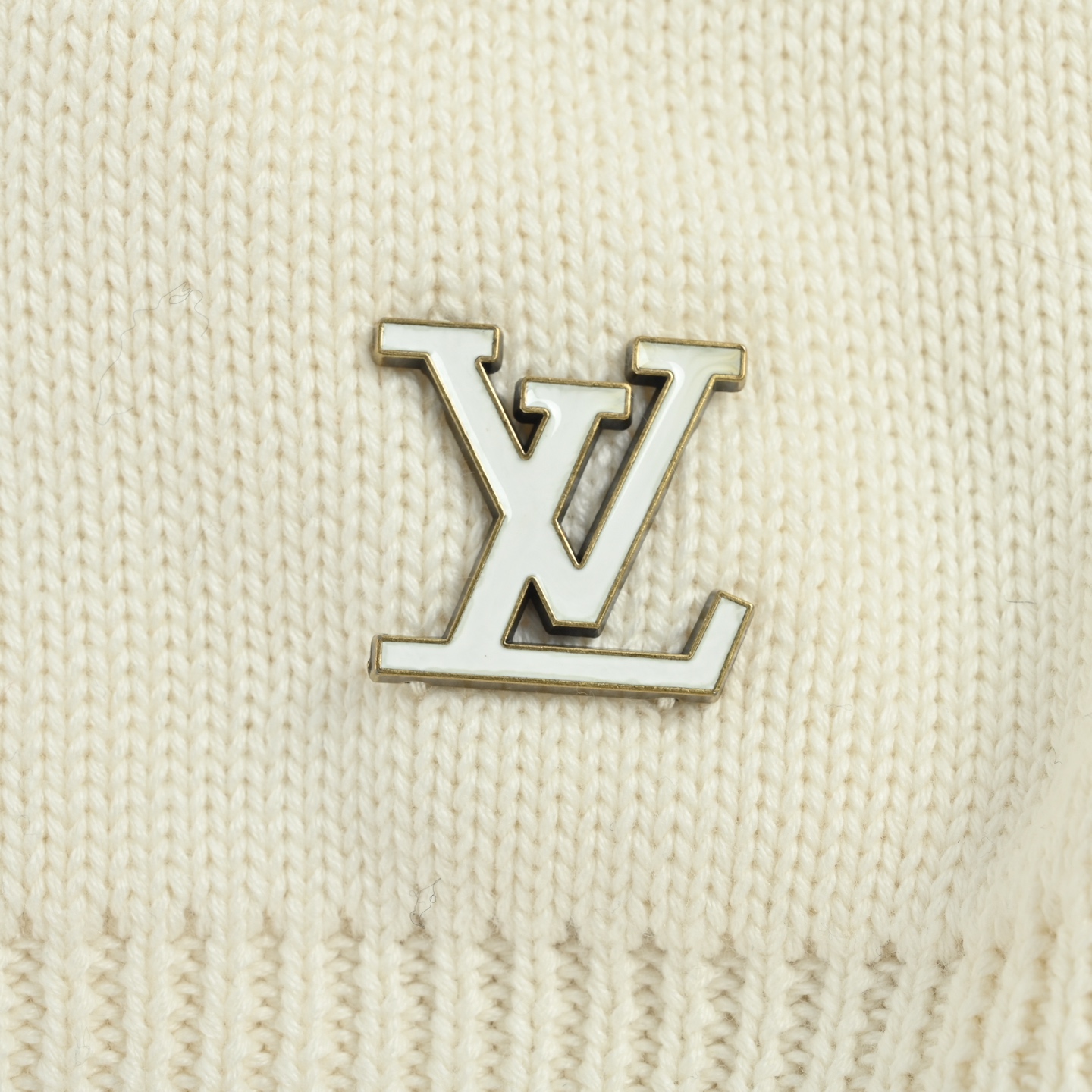 Louis Vuitton/路易威登 25Fw 下摆五金字母徽标开衫毛衣