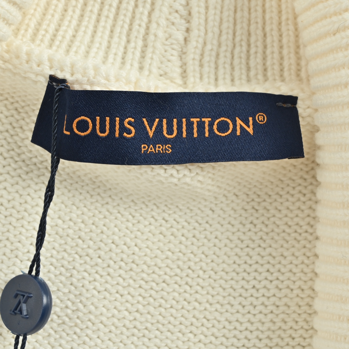 Louis Vuitton/路易威登 25Fw 下摆五金字母徽标开衫毛衣
