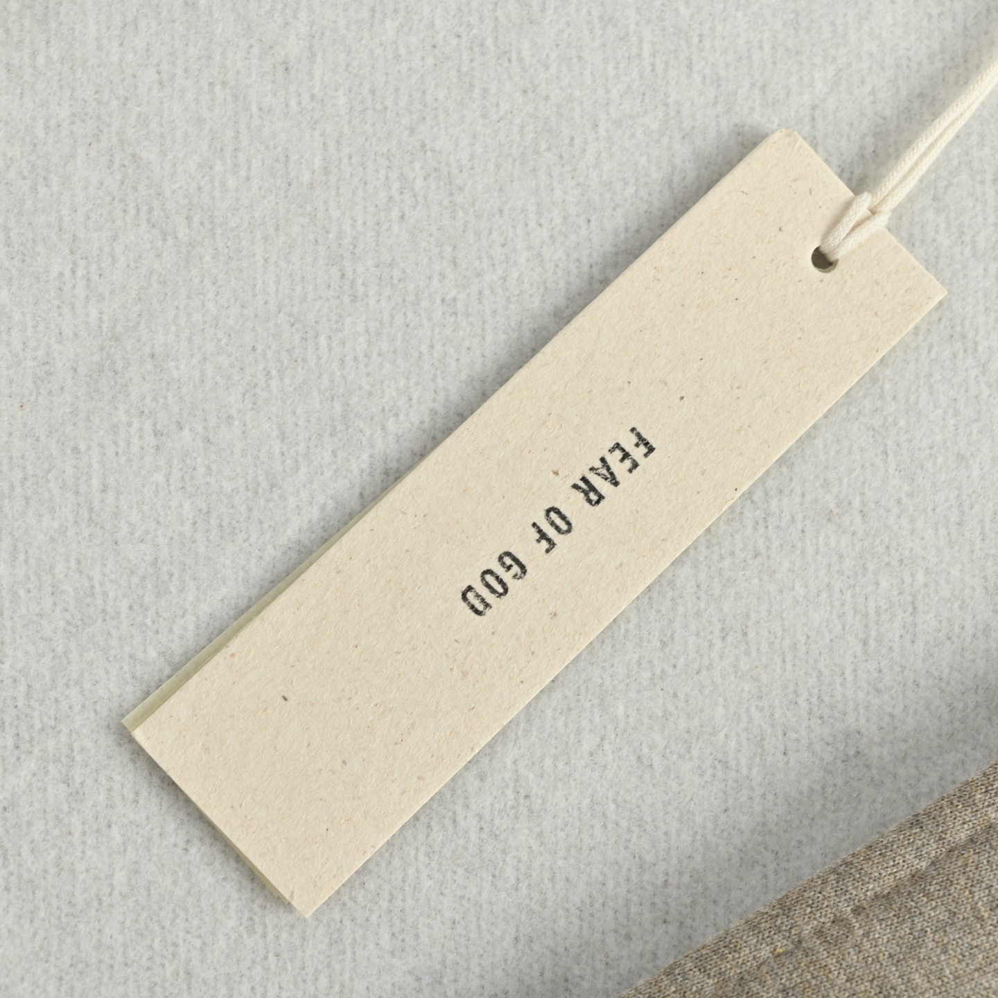 Fear of god ESSENTIALS 小字母刺绣拉链夹克外套