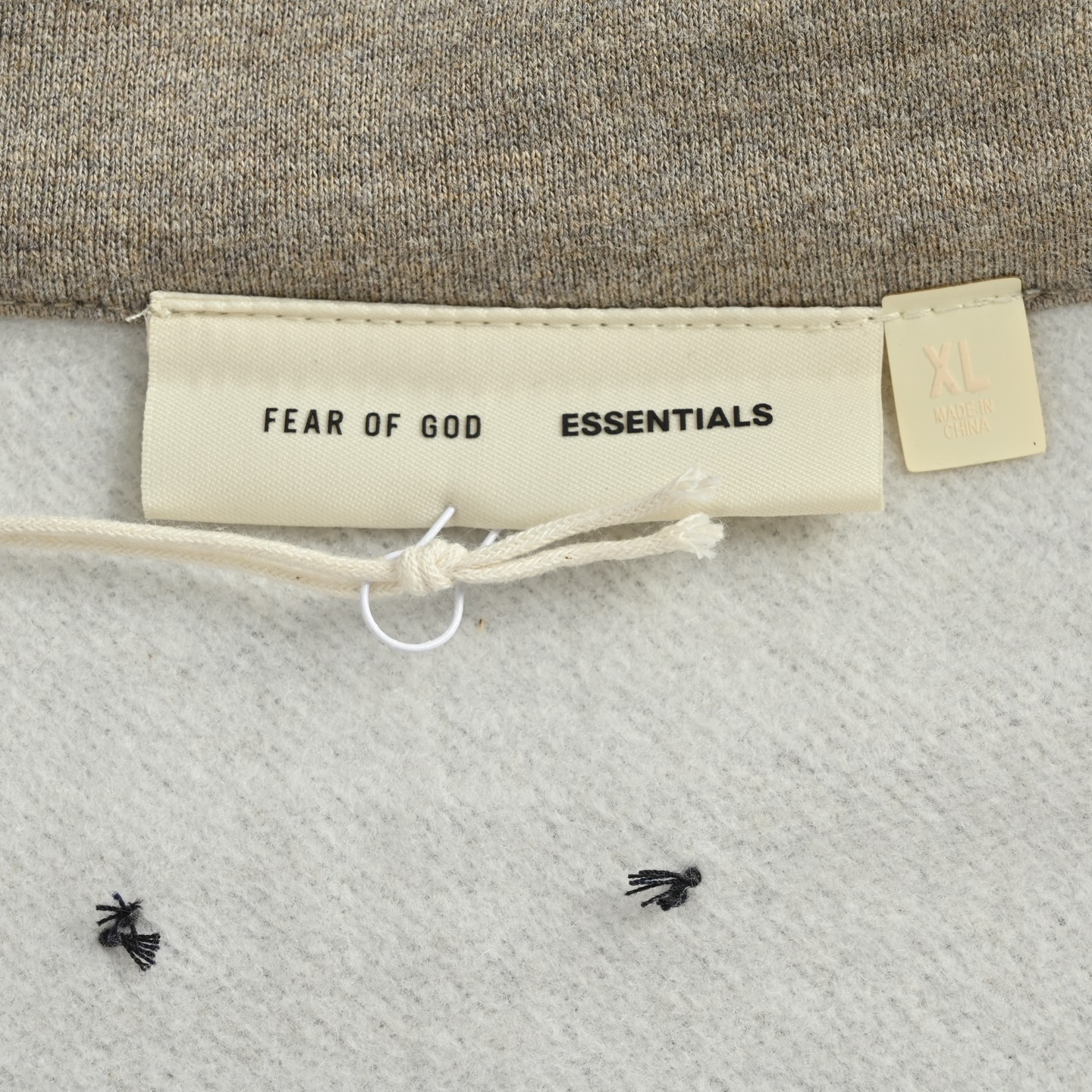 Fear of god ESSENTIALS 小字母刺绣拉链夹克外套
