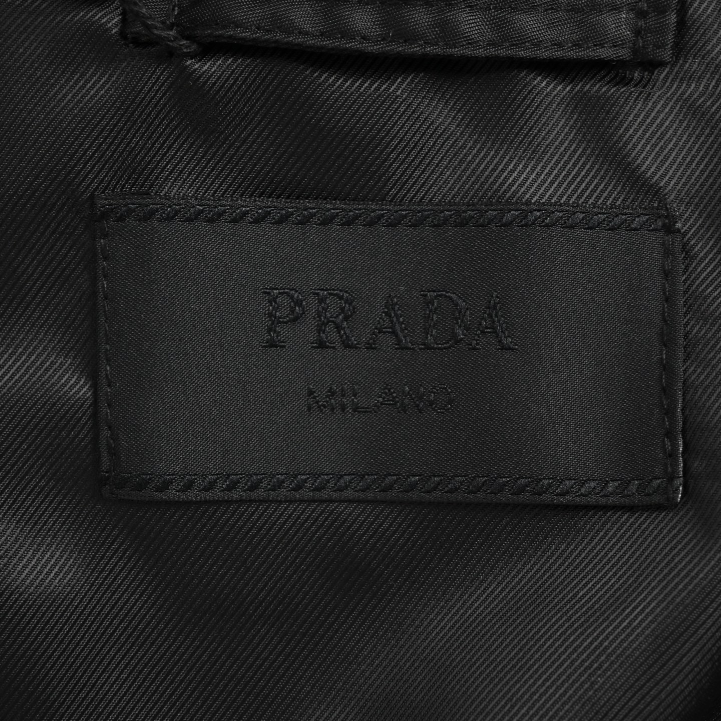 Prada/普拉达 25Fw 尼龙立领棉服夹克