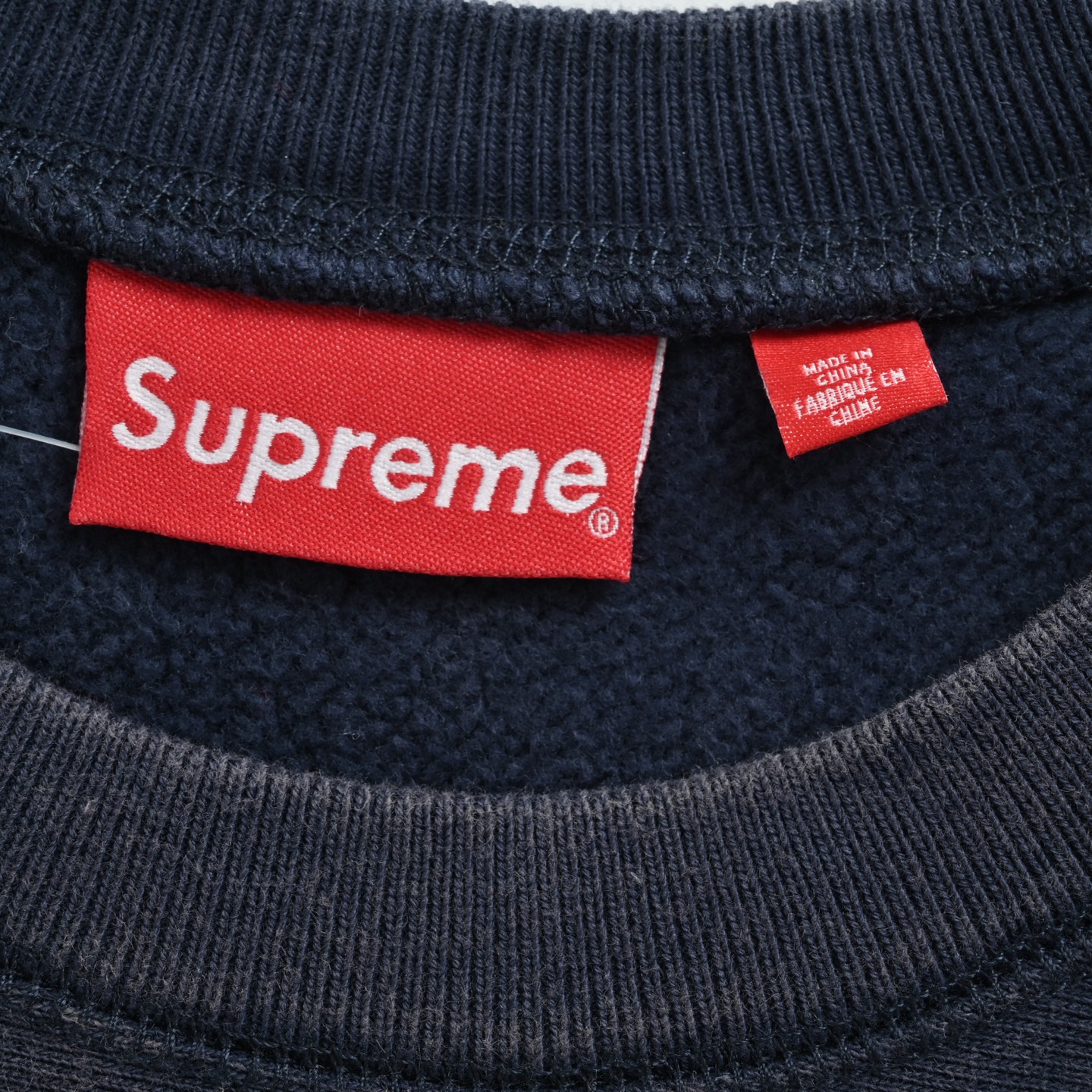 Supreme 裂纹BOX印花水洗圆领卫衣