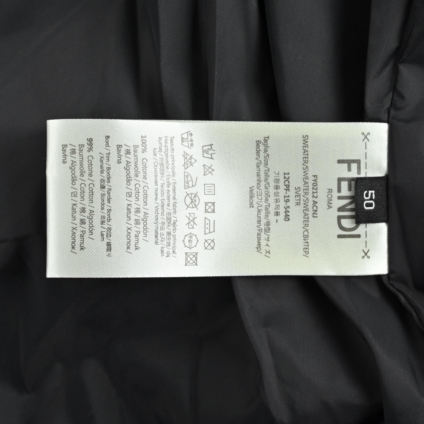 Fendi/芬迪 FF压花尼龙连帽羽绒服
