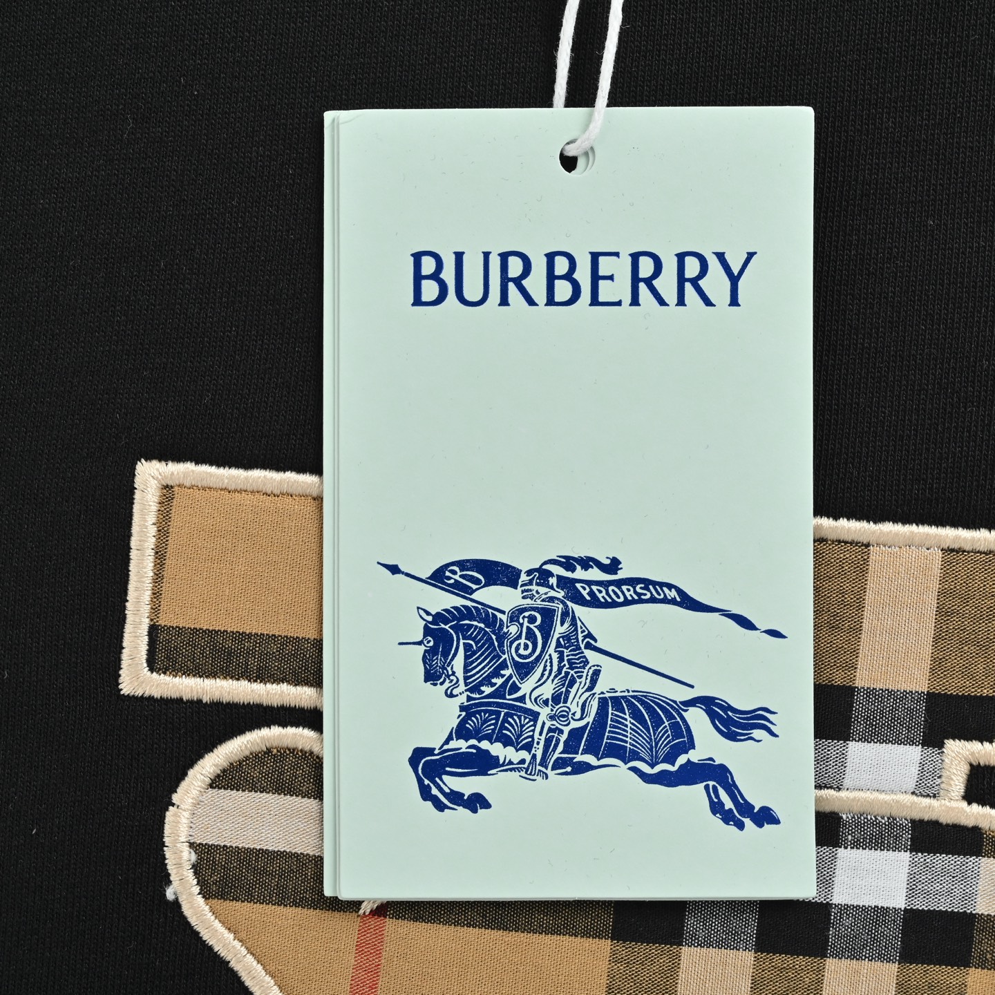 Bueberry/巴宝莉 25Fw 格纹贴布TB字母刺绣圆领卫衣