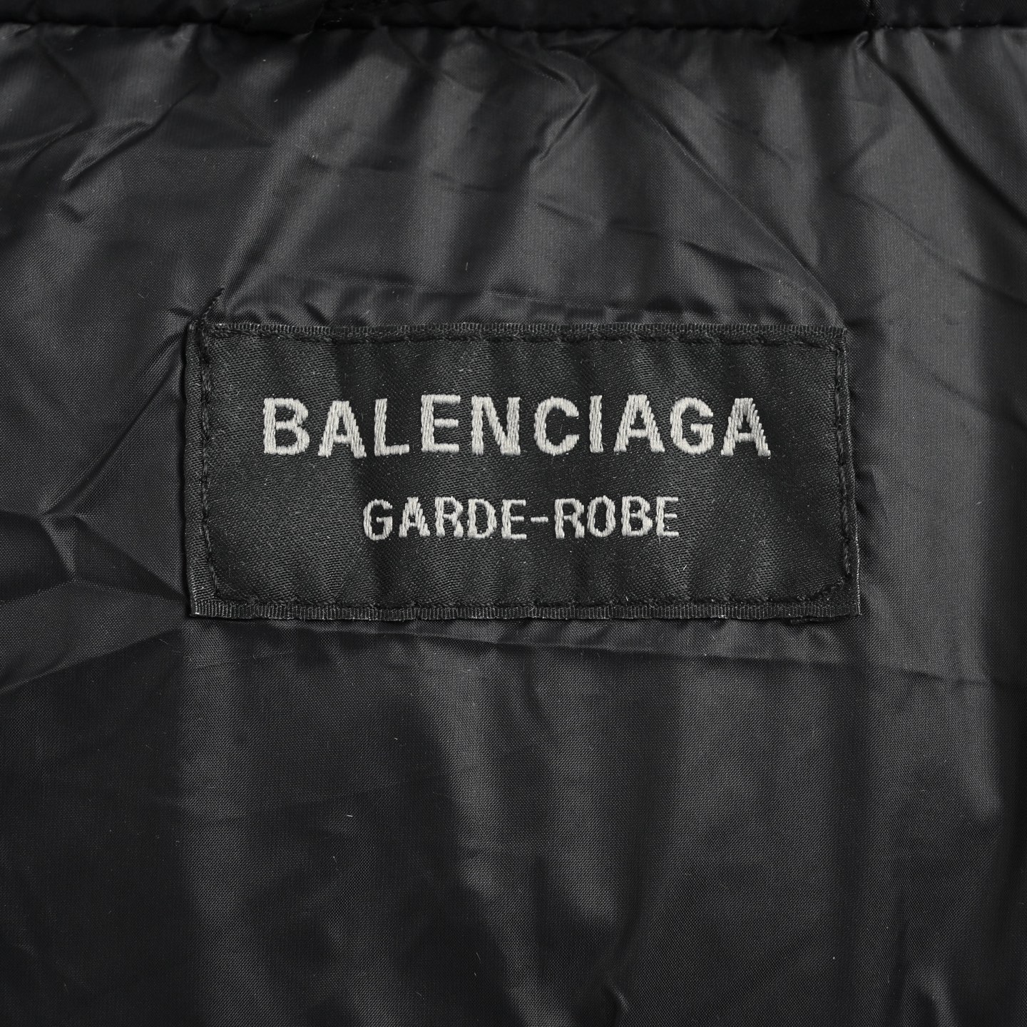 Balenciaga/巴黎世家 环形徽标LOGO立领羽绒服