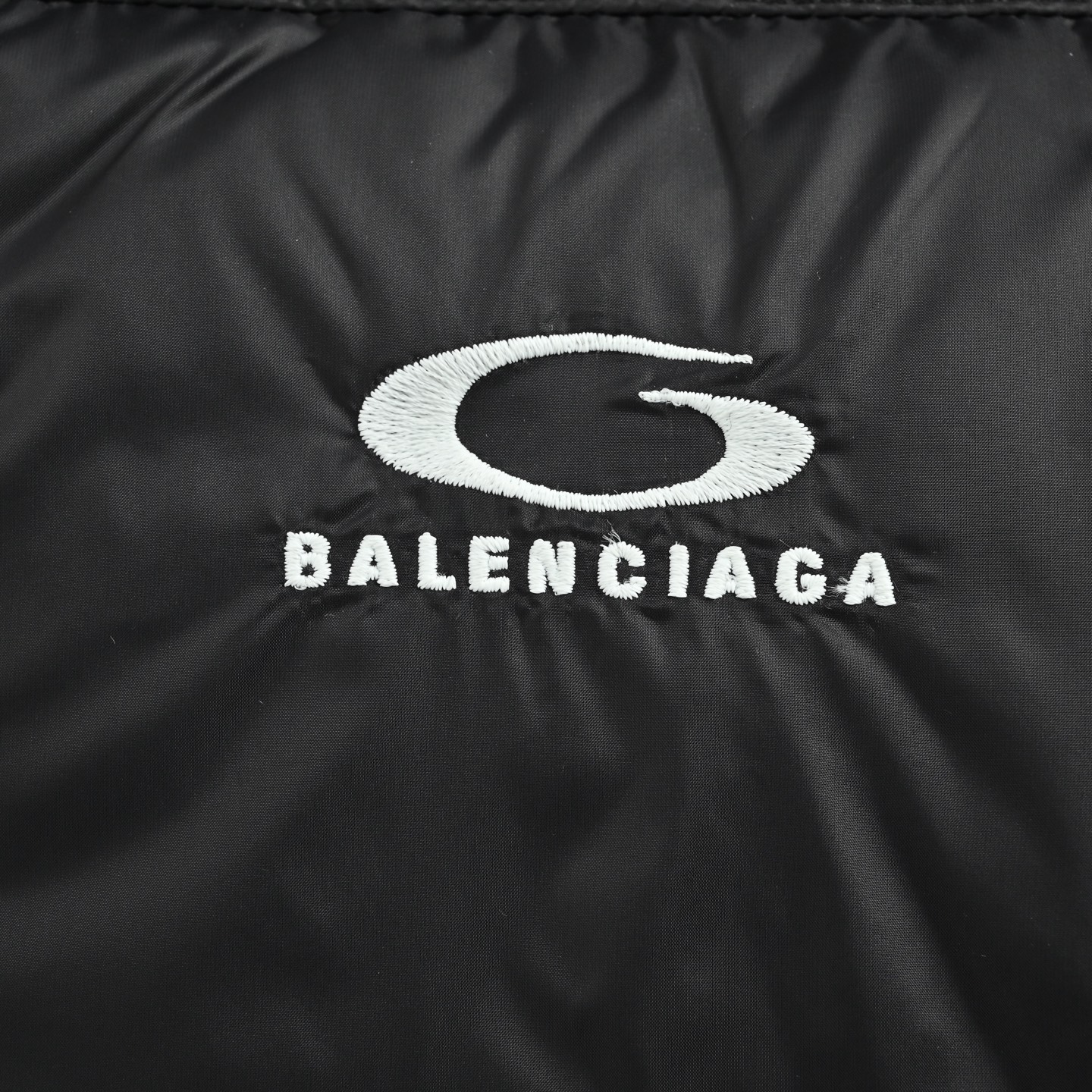 Balenciaga/巴黎世家 环形徽标LOGO立领羽绒服