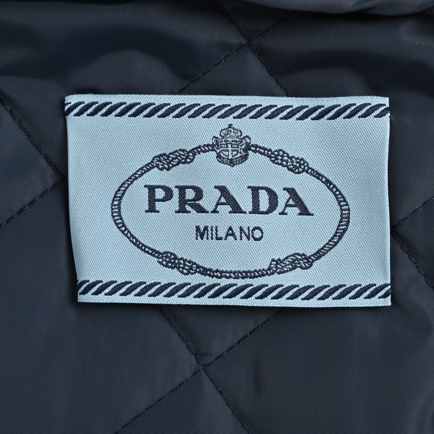 Prada/普拉达 菱格轻薄连帽棉服