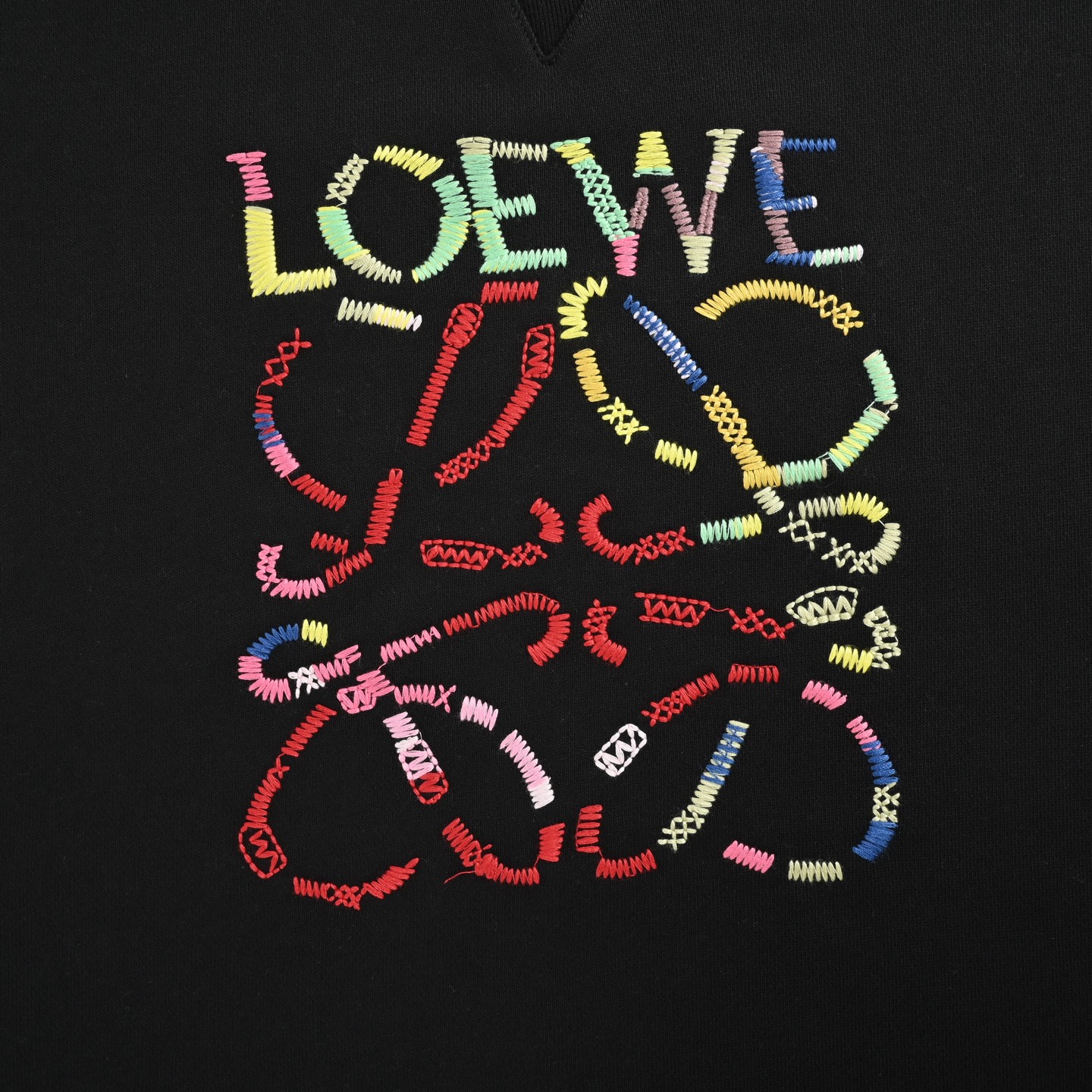 Loewe/罗意威 25Fw 彩色缝线刺绣圆领卫衣 黑色 白色