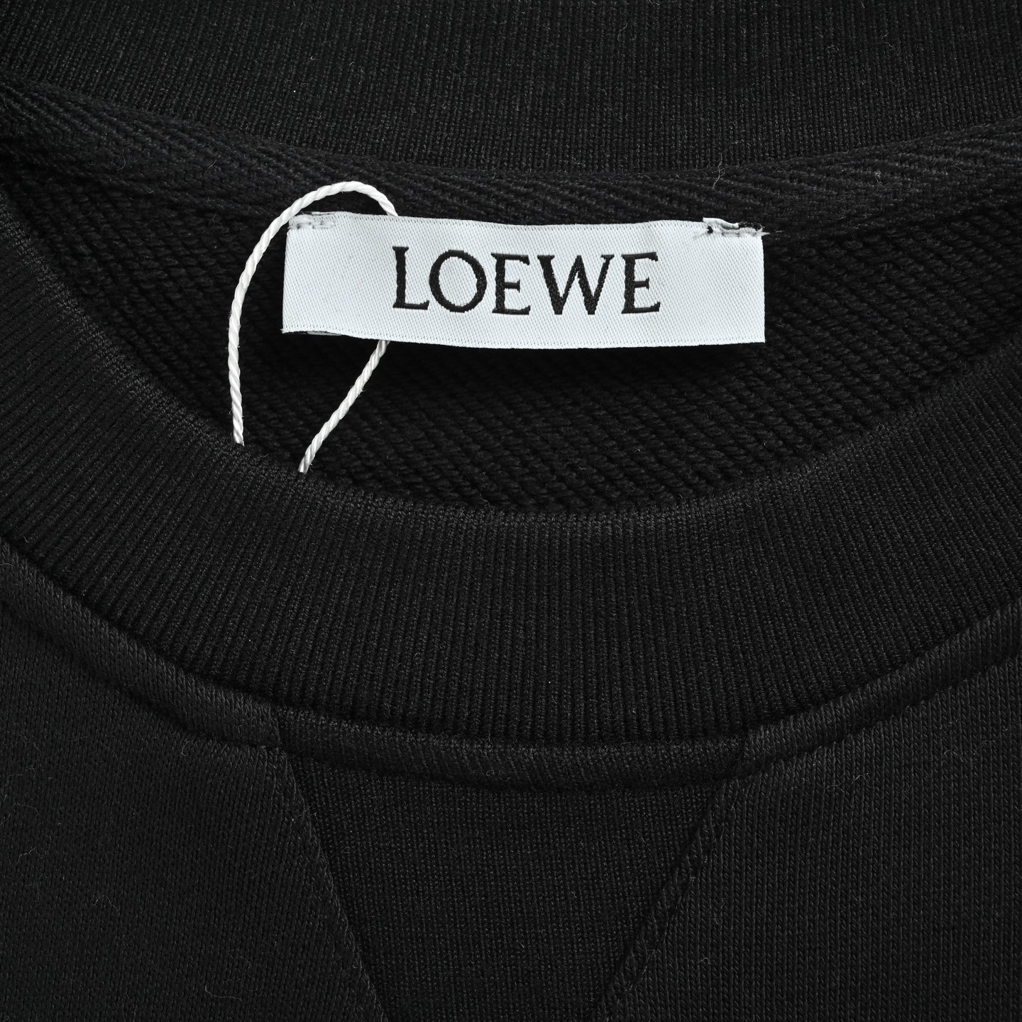 Loewe/罗意威 25Fw 彩色缝线刺绣圆领卫衣 黑色 白色
