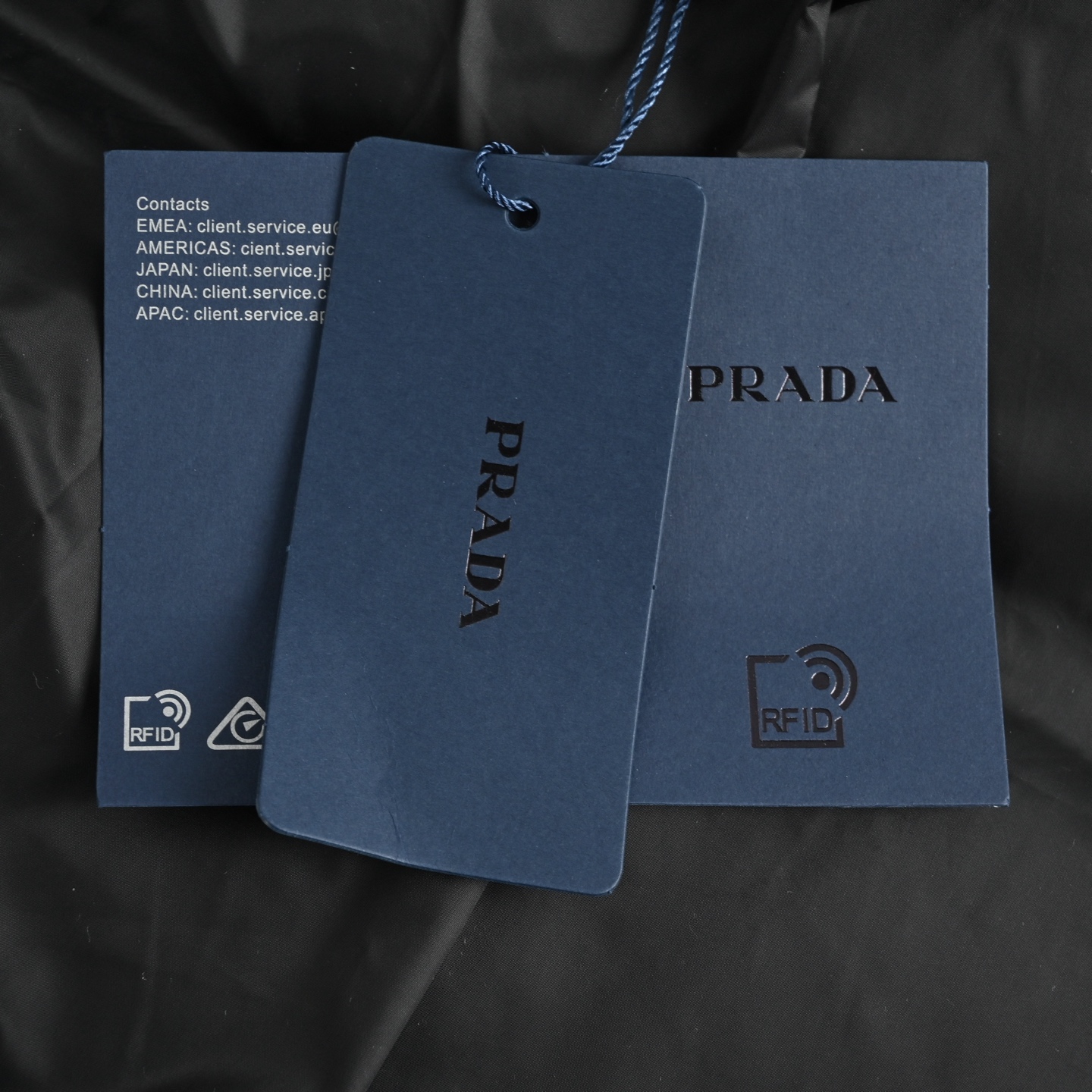 Prada/普拉达 三角标立领羽绒服