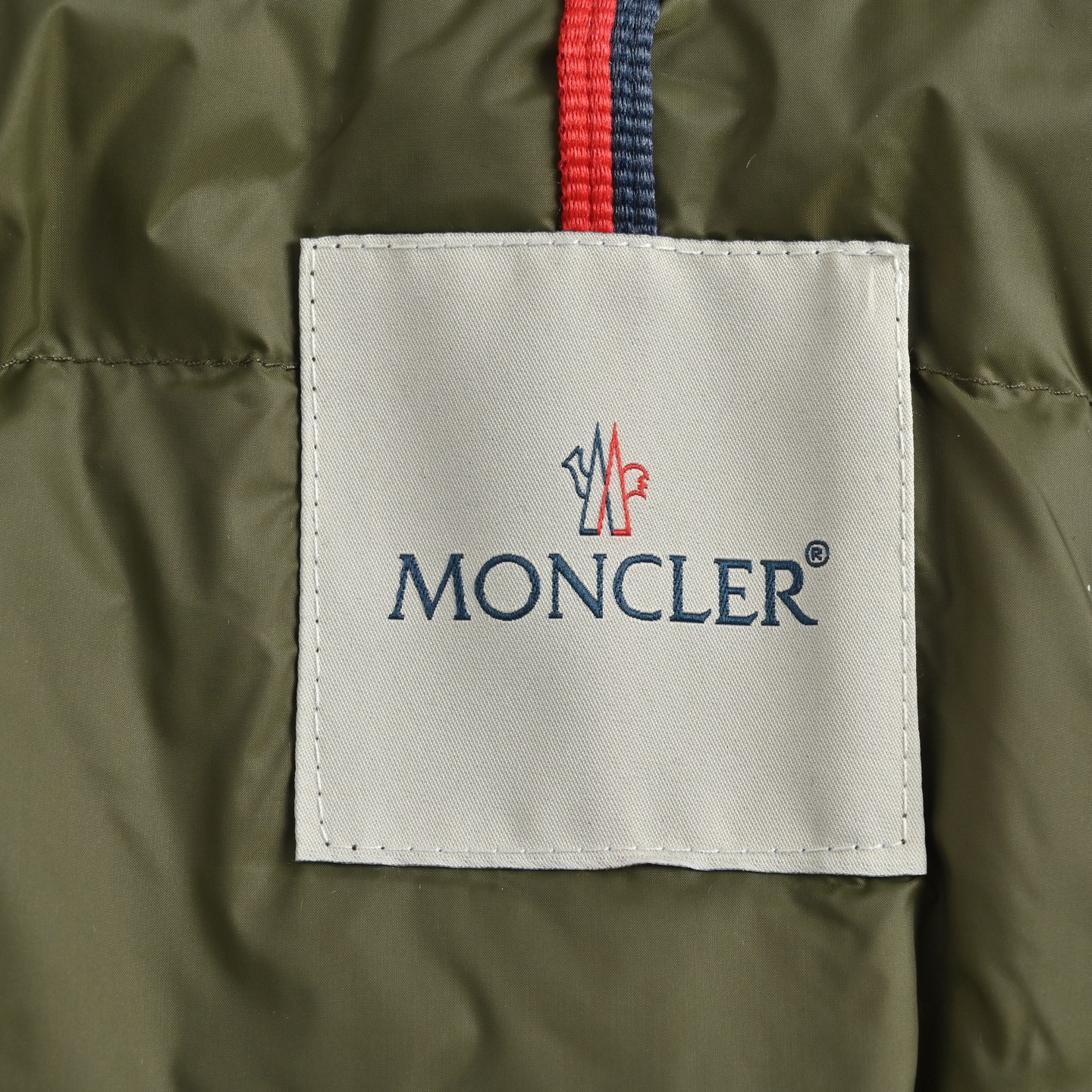 Moncler/蒙口 小标立领羽绒服