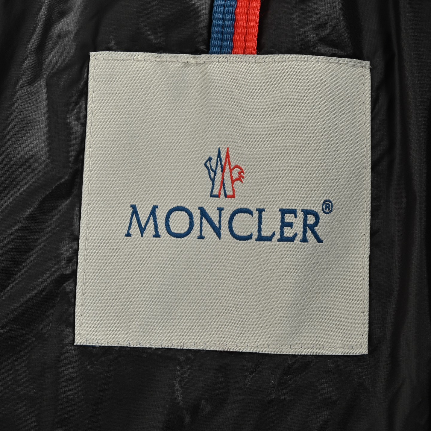 Moncler/蒙口 25Fw 在逃公主二代长款羽绒服 象牙白 黑色