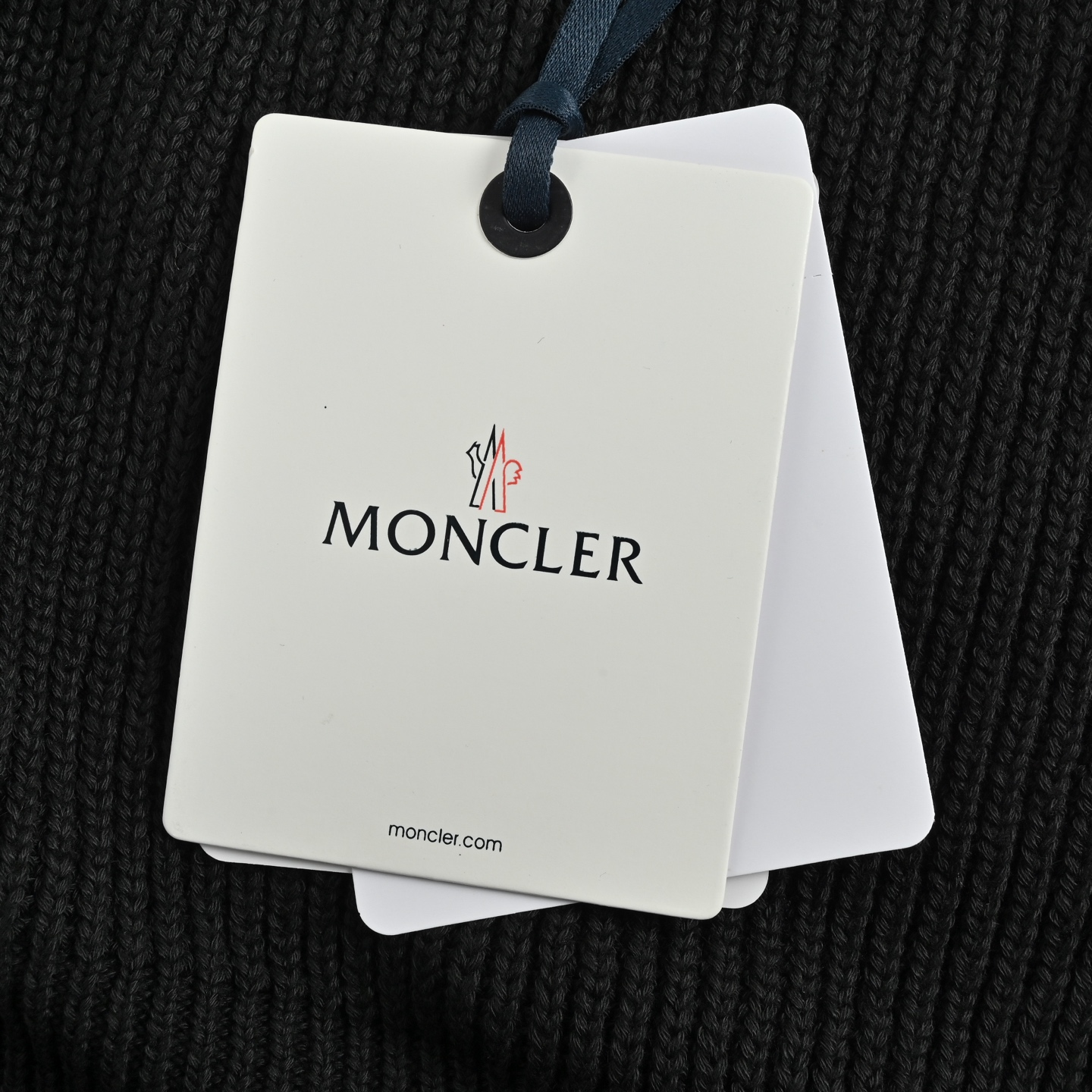 Moncler/蒙口 八格袖标针织拼接羽绒服 Moncler这款针织拼接羽绒服