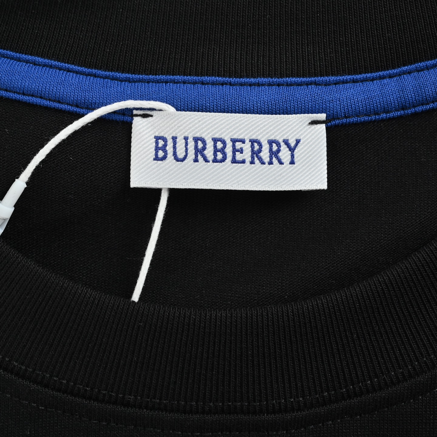 Burberry/巴宝莉 25Fw胸前战马长袖 黑色 白色