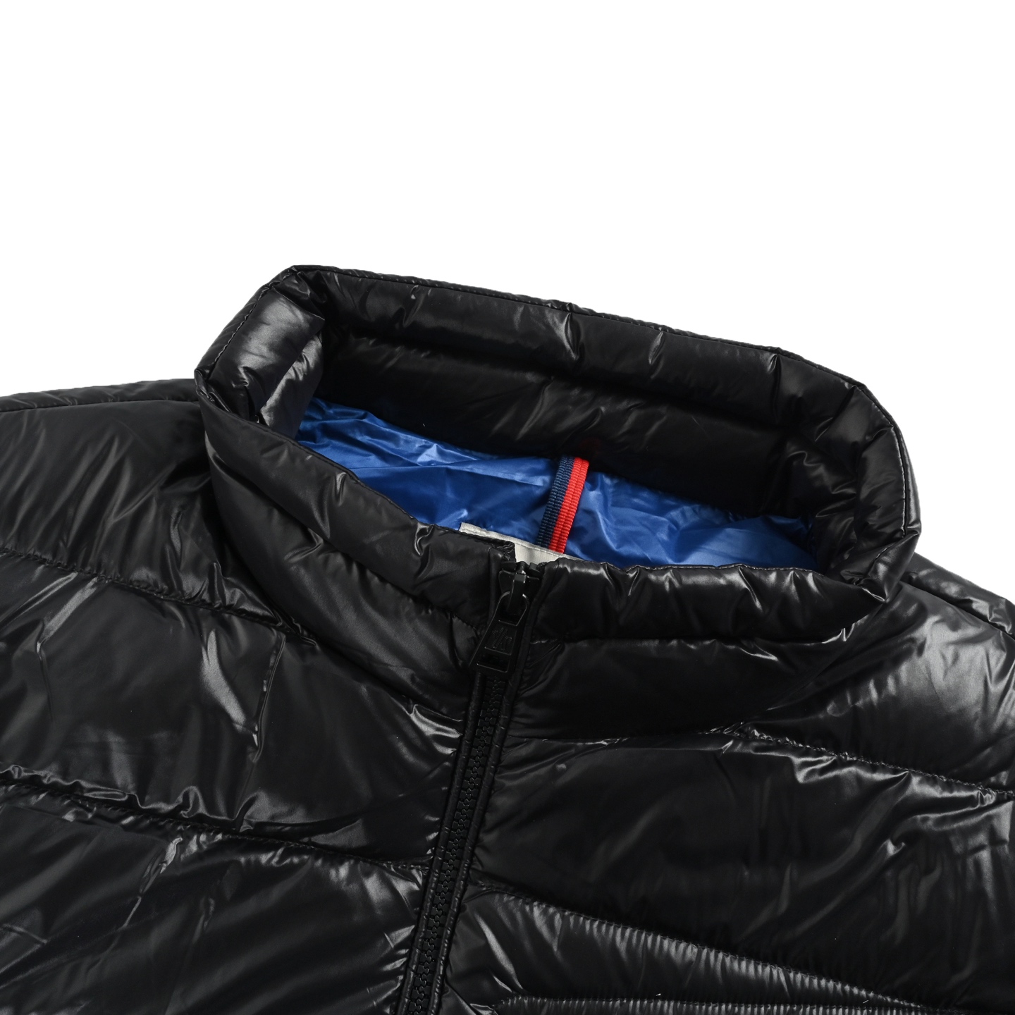 Moncler/蒙口 25Fw胸口斜拉链限定黄标羽绒服 黑色