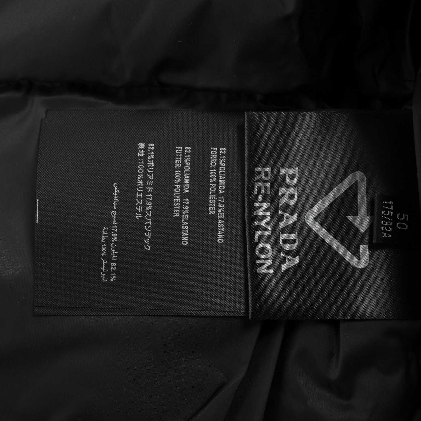 Prada/普拉达 25Fw下摆双边翻盖口袋羽绒服薄绒外套 黑色