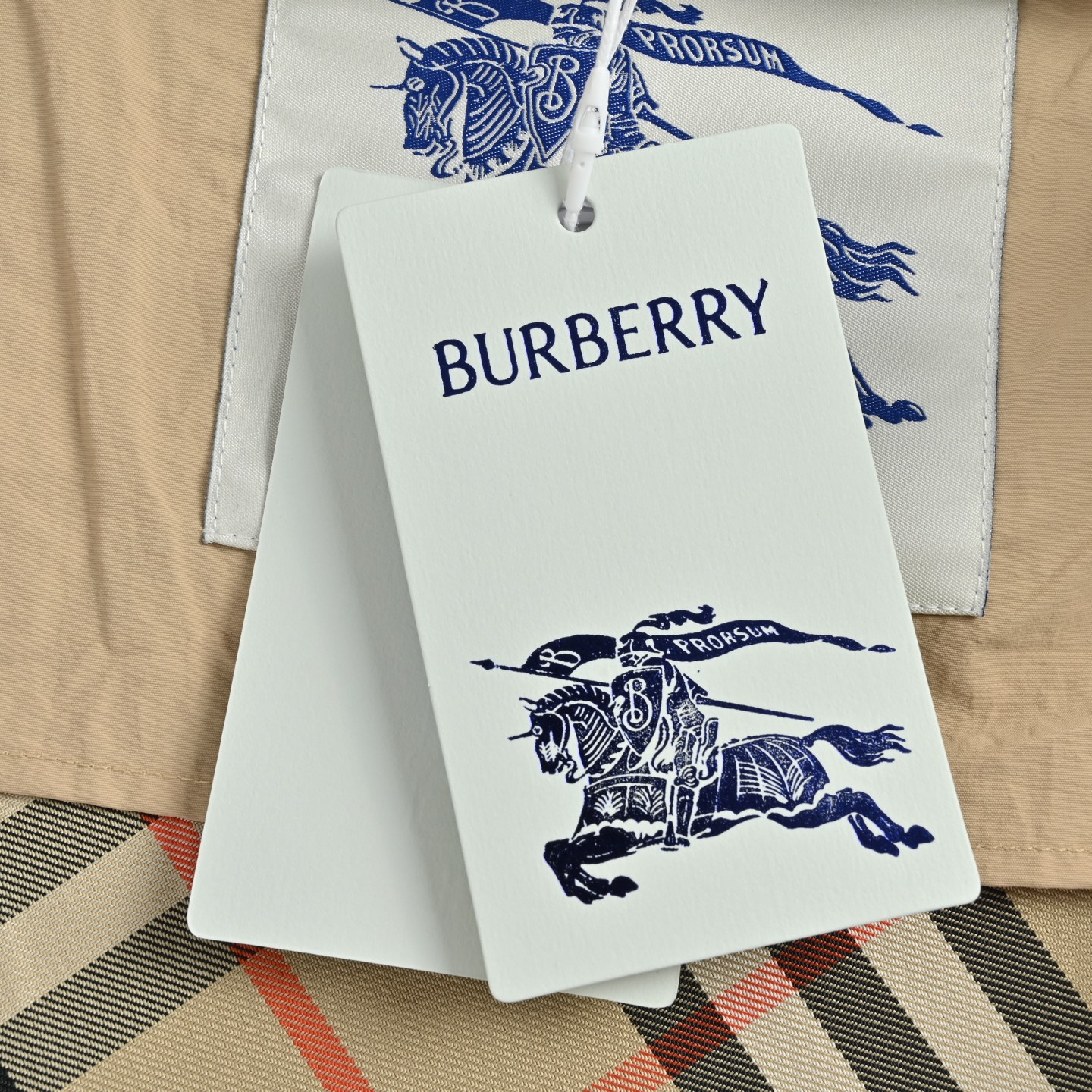 Burberry/巴宝莉 25Fw 格纹束腰连帽夹克外套
