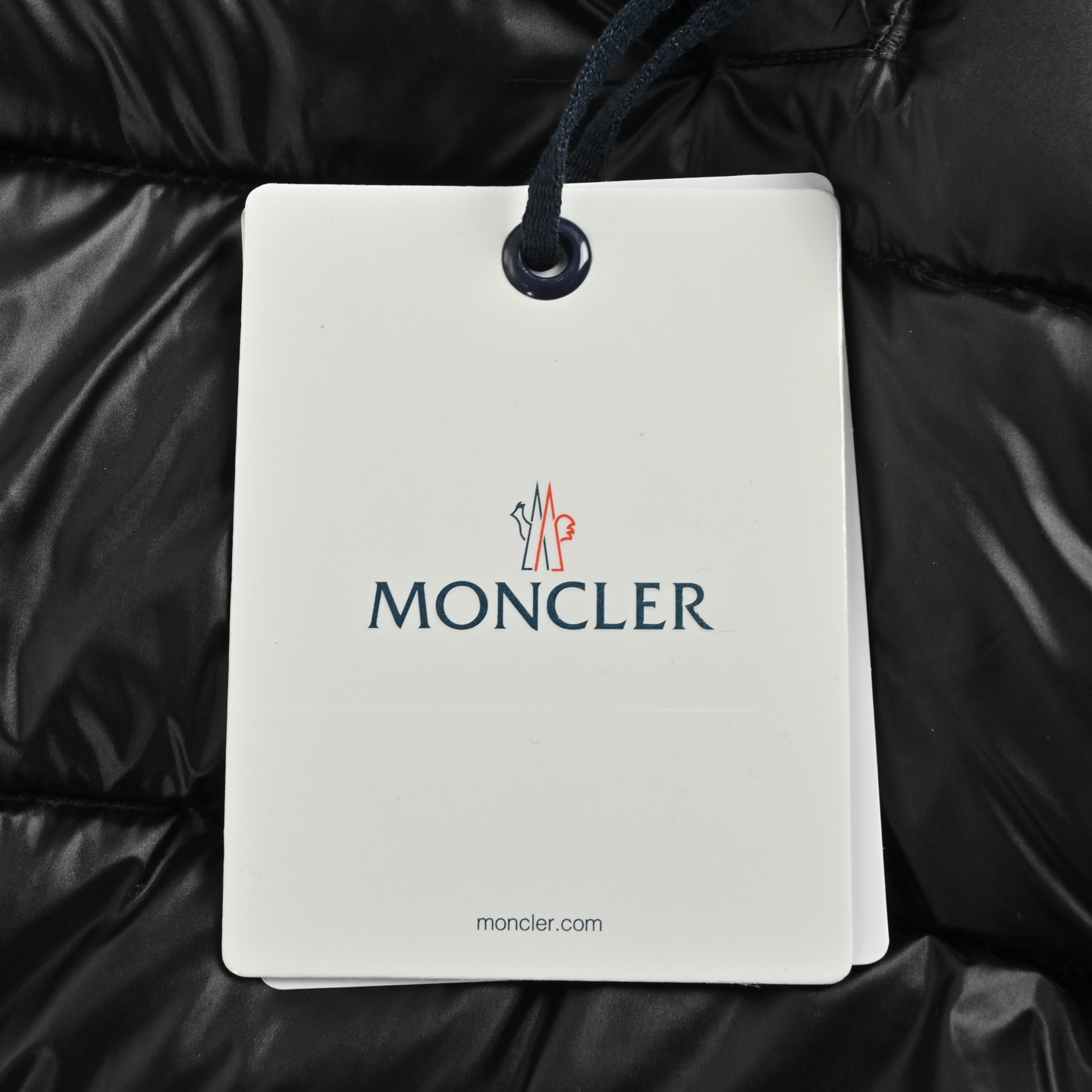 Moncler/蒙口 女士中长款连帽羽绒服