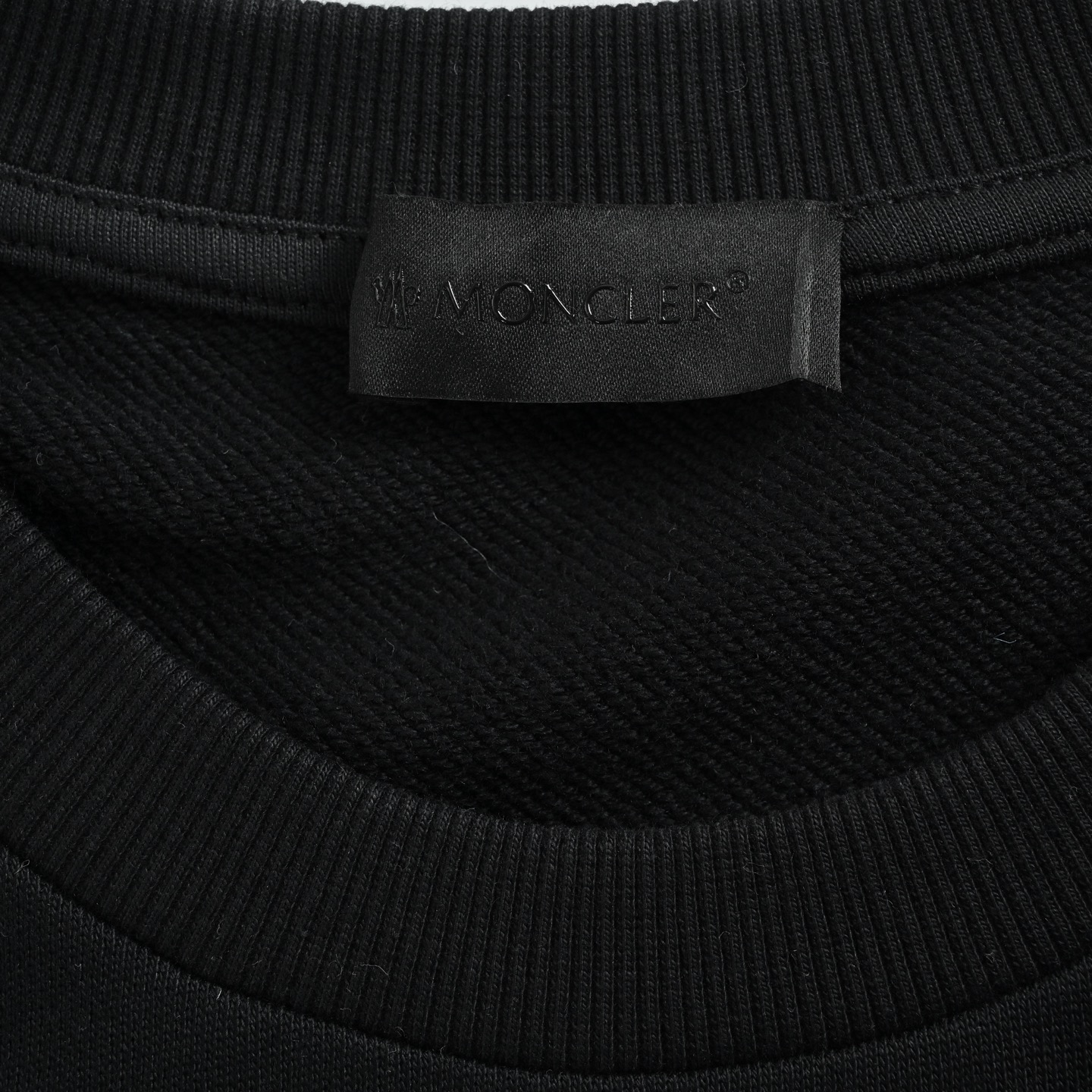 Moncler/蒙口 胸前印花圆领卫衣
