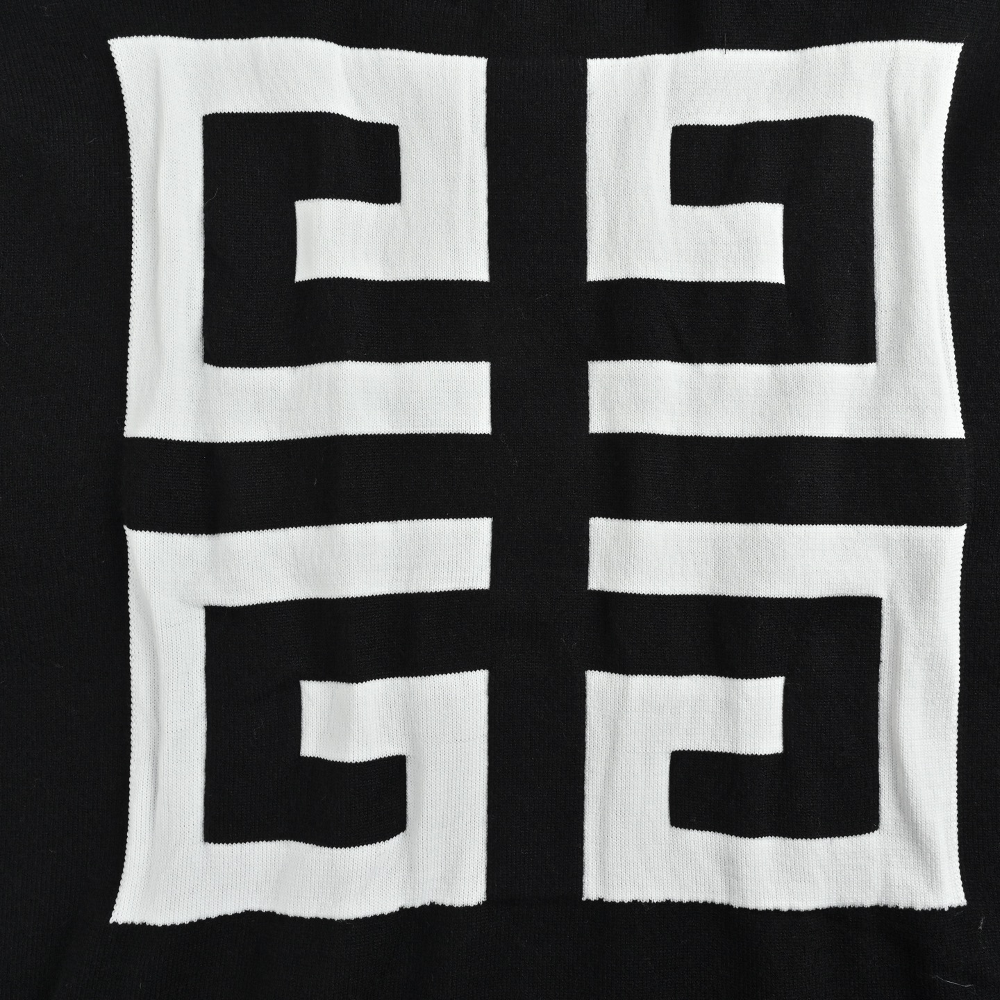 GIVENCHY/纪梵希 25Fw 字母logo宫格针织圆领毛衣 黑色
