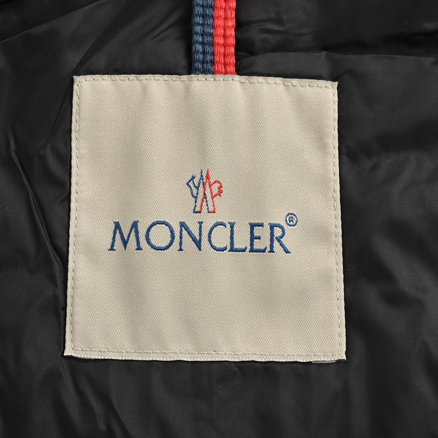 Moncler/蒙口 25Fw 排骨立领羽绒夹克外套 Moncler ARNIQUE轻薄羽绒服