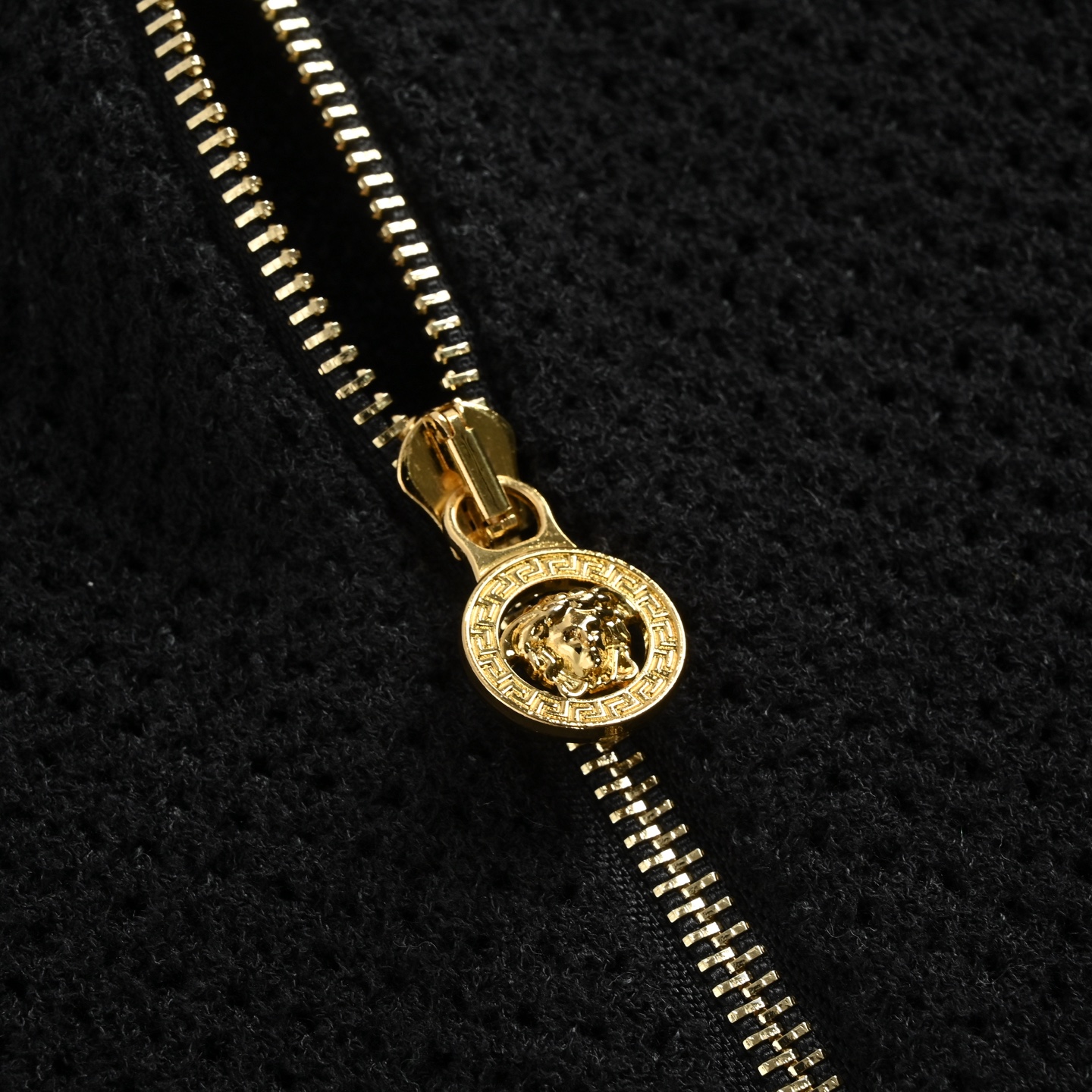VERSACE/范思哲 后背头像提花拉链立领针织外套