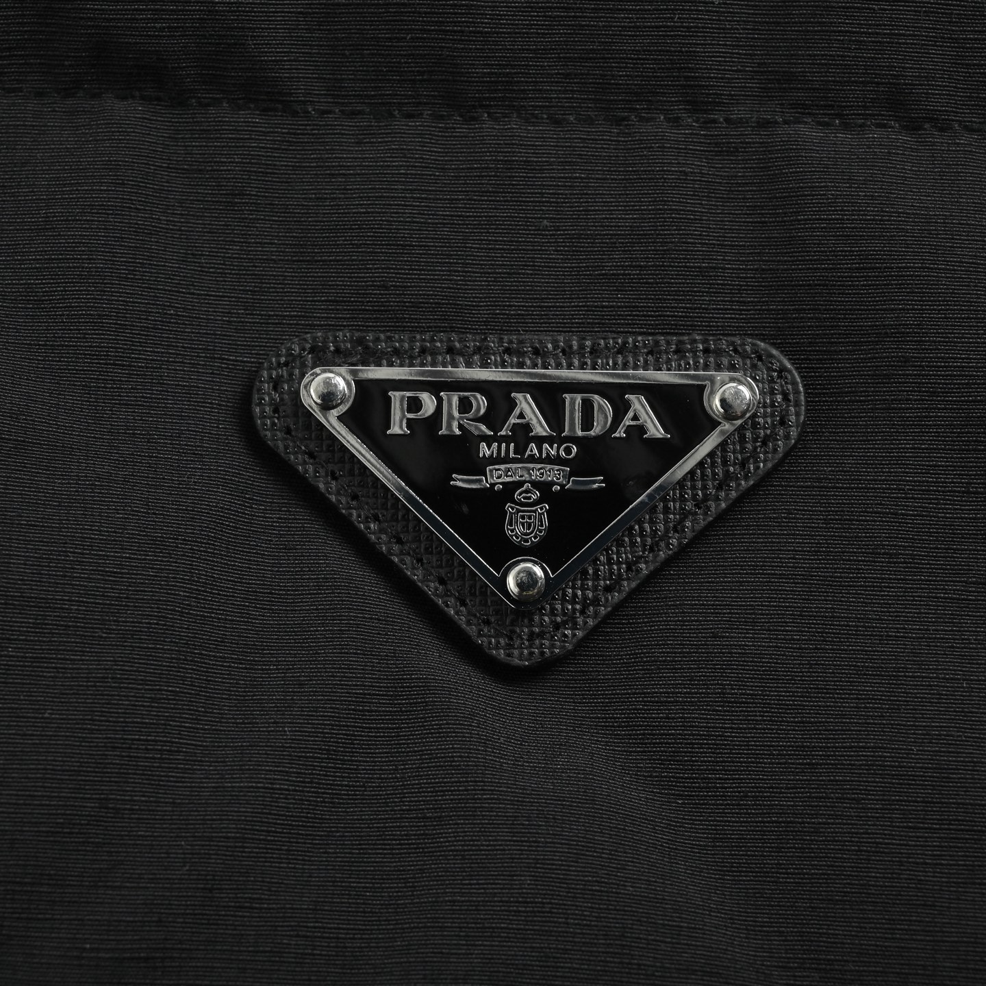 Prada/普拉达 三角标双口袋立领羽绒服