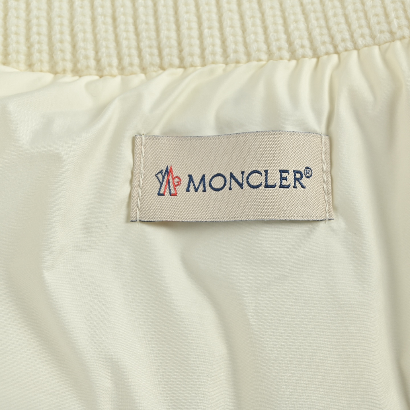 Moncler/蒙口 高领针织拼接羽绒服